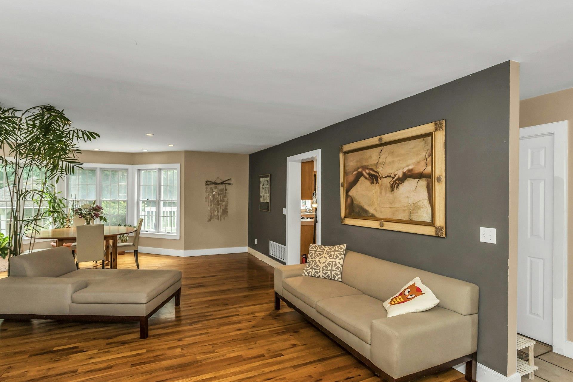 Single Family Squiretown Suffolk County, NY 11946, MLS-888540-7