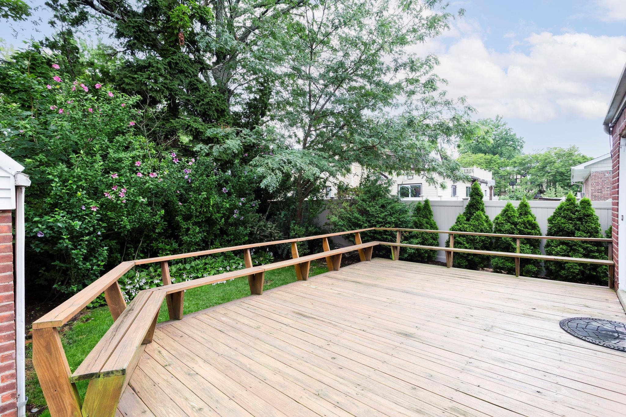 Single Family 212th  Queens, NY 11427, MLS-888545-20