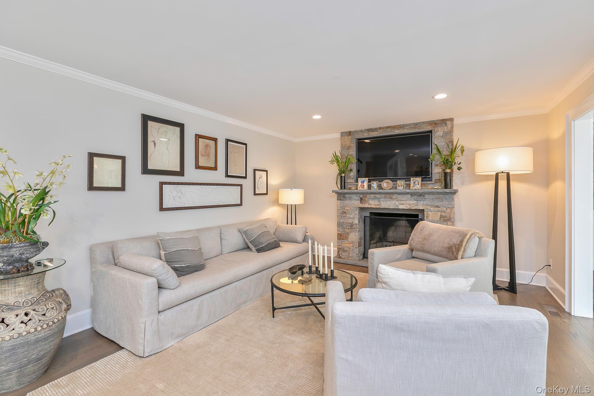 Single Family Halsey Suffolk County, NY 11960, MLS-888563-14