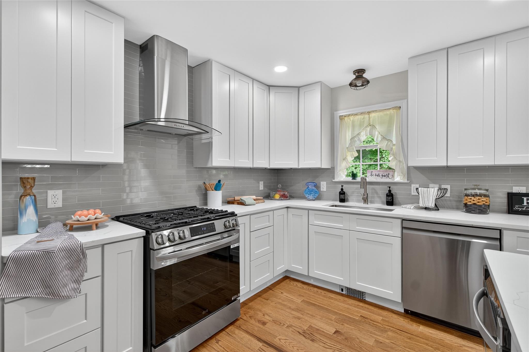 Single Family Bella Vista  Ulster County, NY 12548, MLS-888564-15