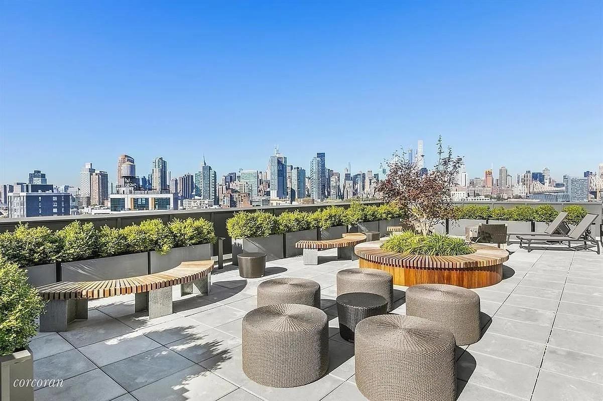 Condo Jackson  Queens, NY 11101, MLS-888565-2