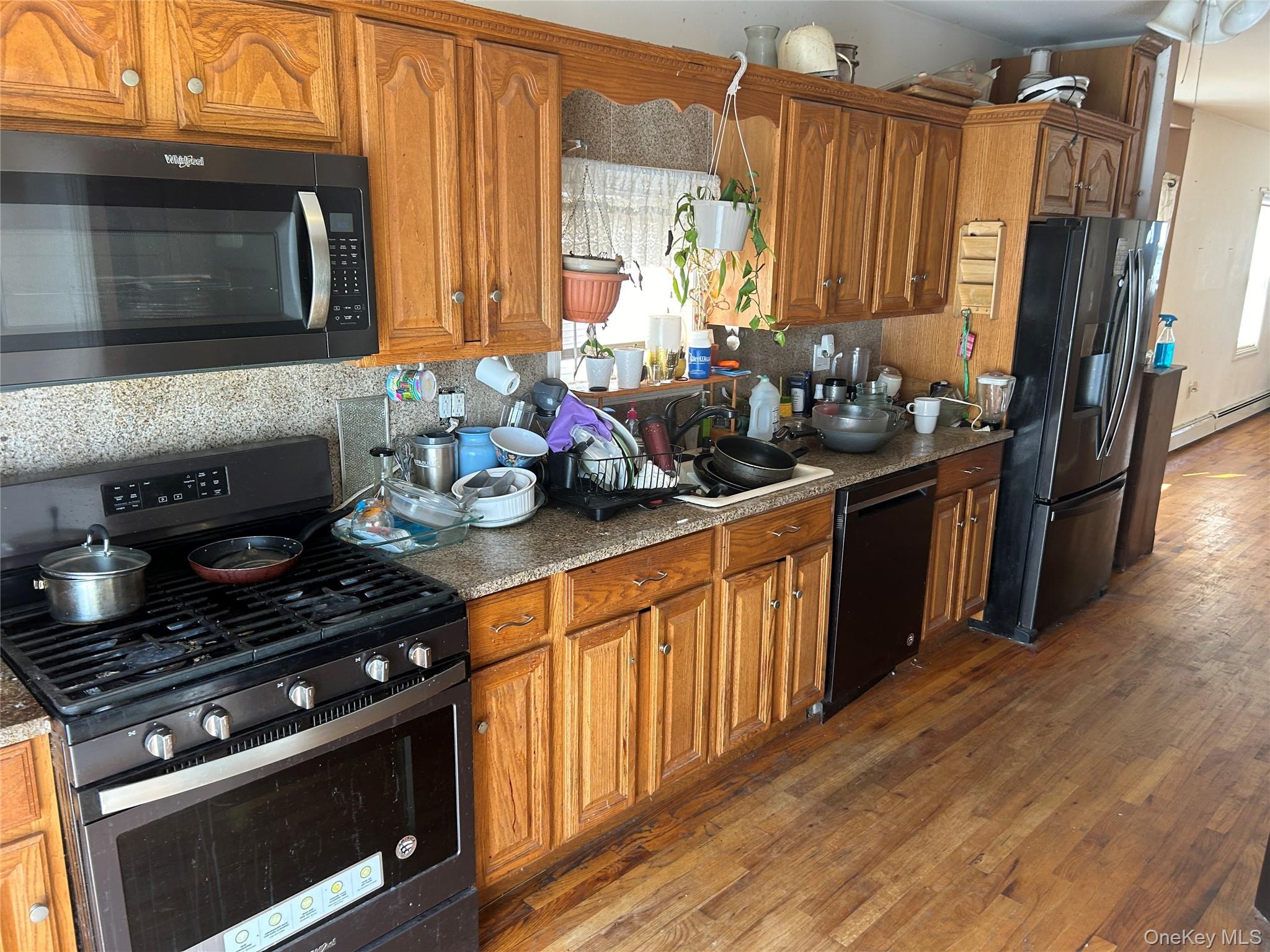 Single Family 10th  Queens, NY 11693, MLS-888573-4