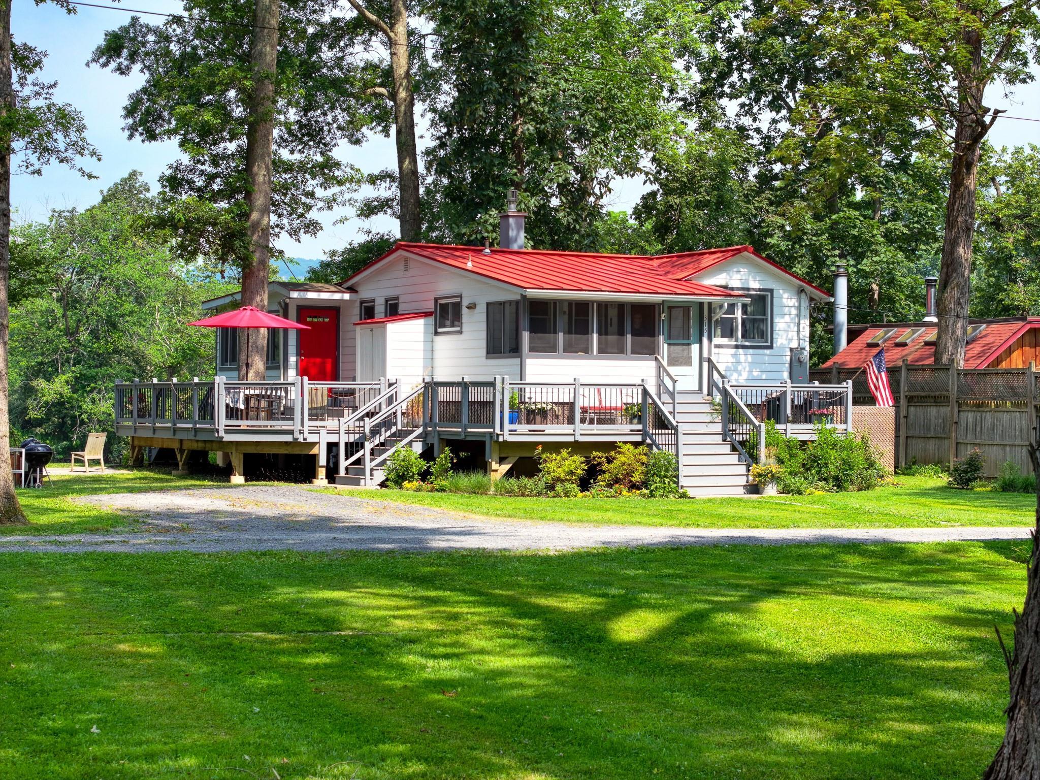 Single Family Forest Glen  Ulster County, NY 12561, MLS-888588-35