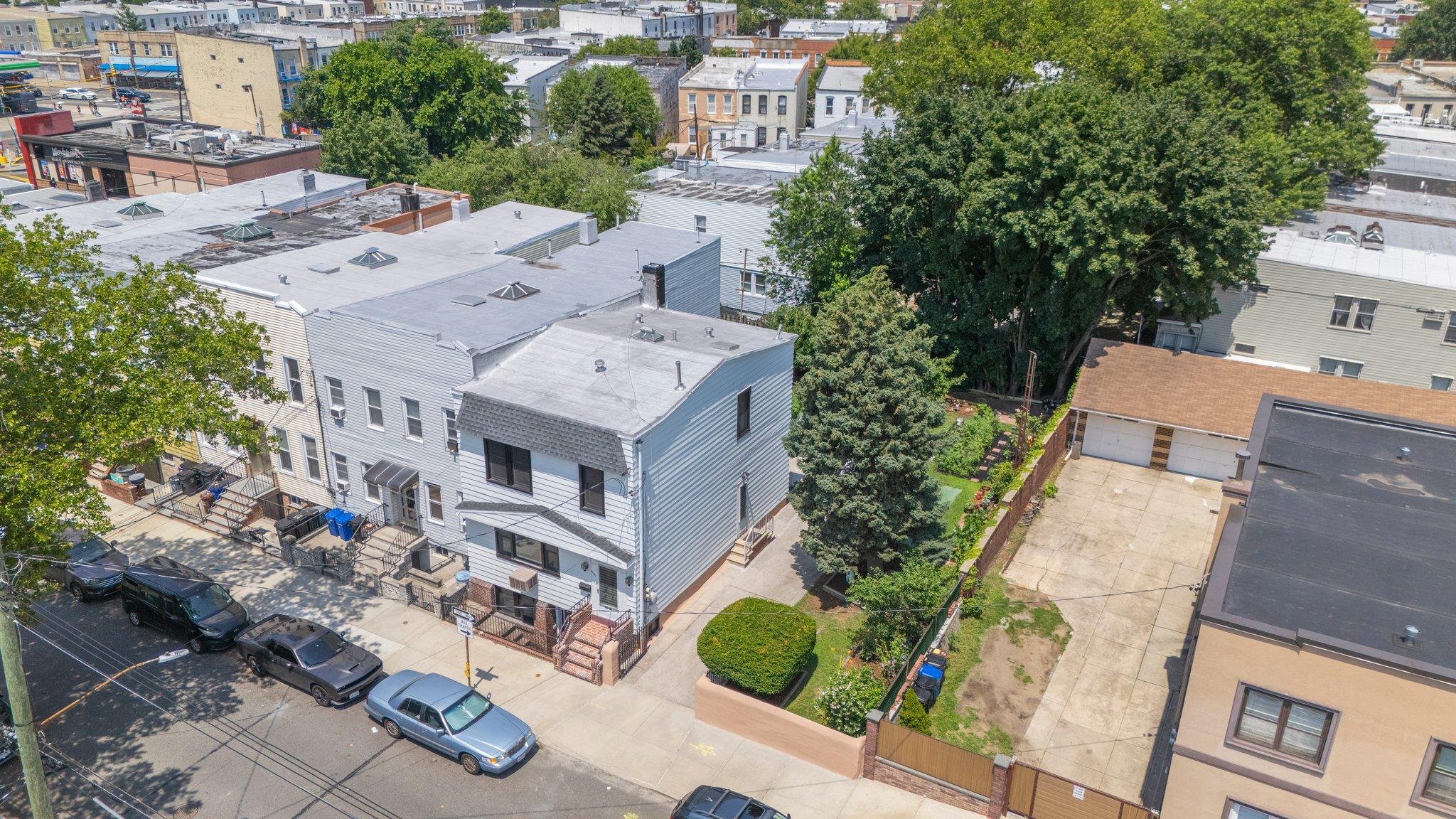 Single Family 62nd  Queens, NY 11379, MLS-888593-25