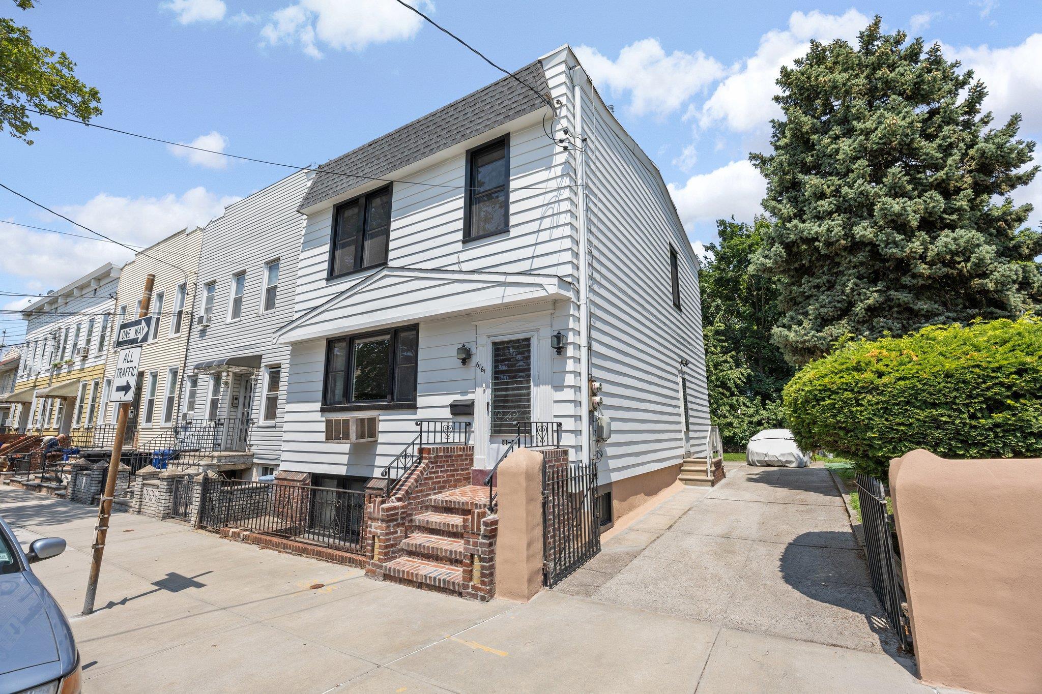 Single Family 62nd  Queens, NY 11379, MLS-888593-3