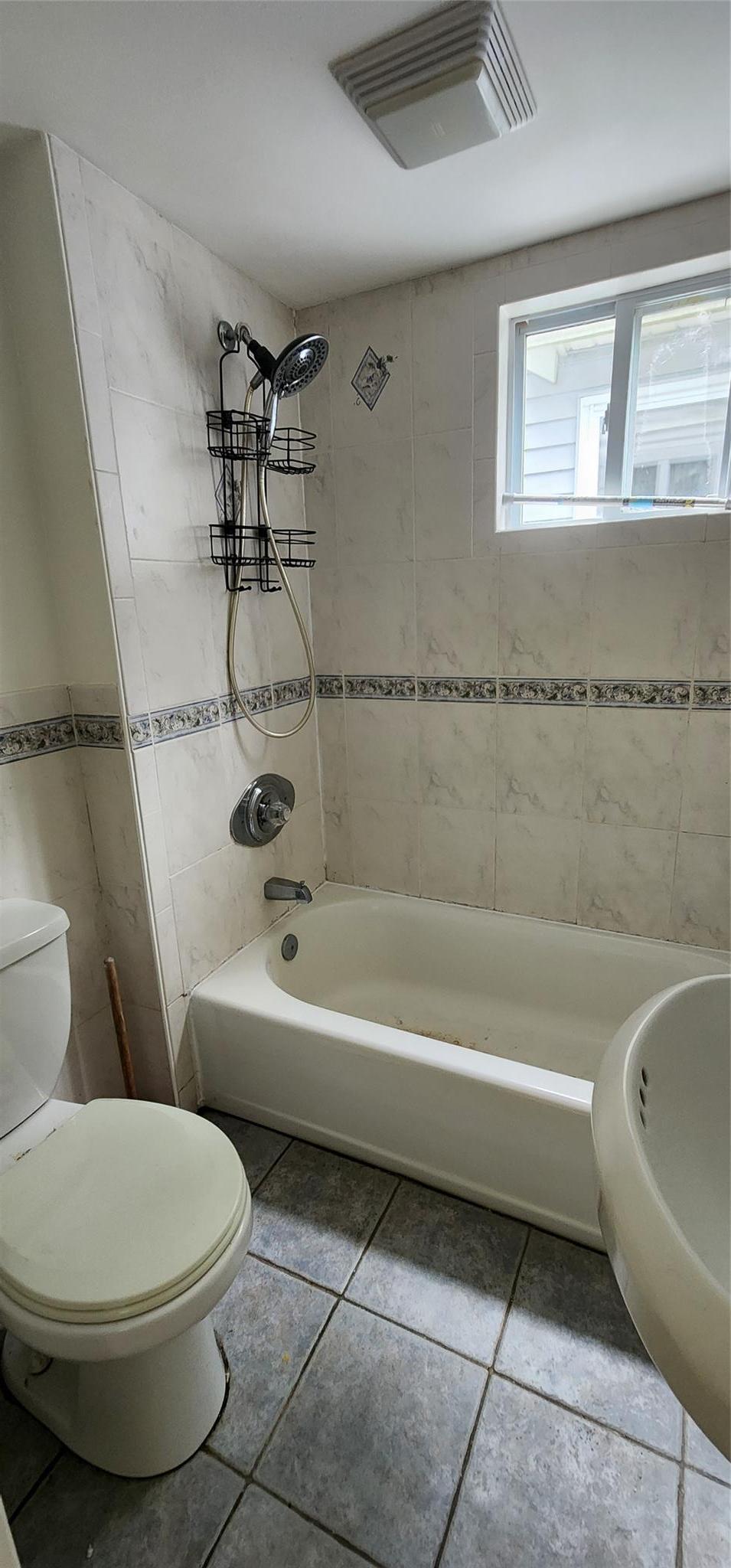 Single Family Elm  Suffolk County, NY 11951, MLS-888596-5