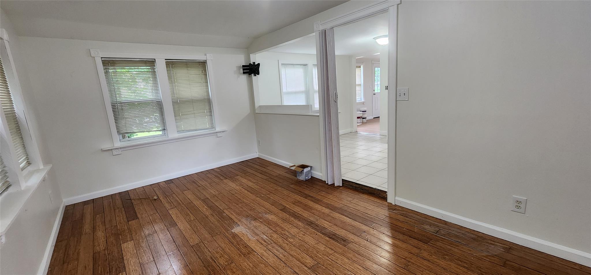 Single Family Elm  Suffolk County, NY 11951, MLS-888596-6