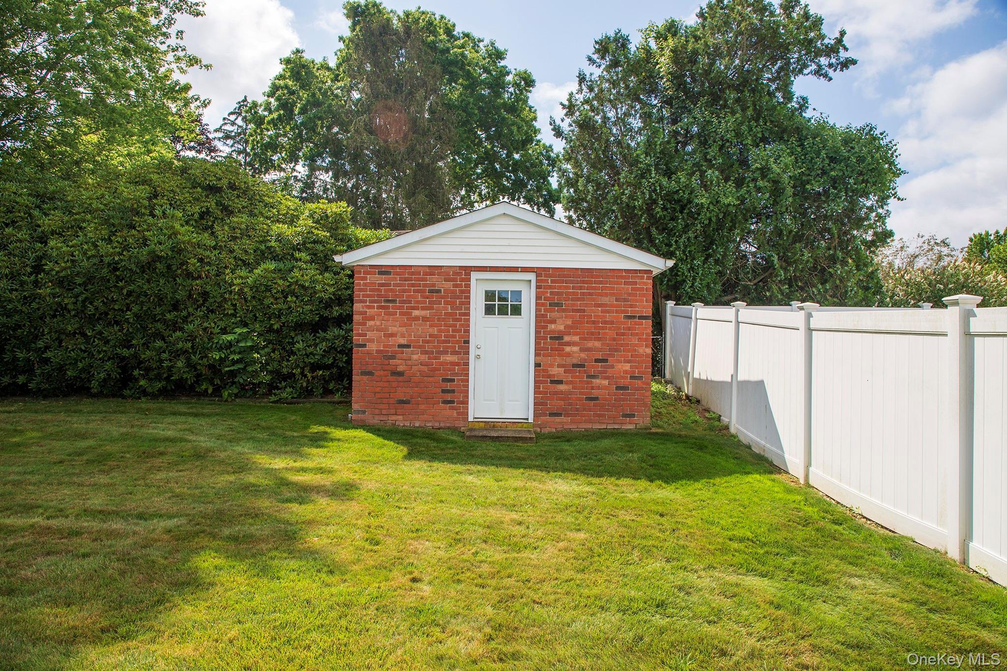 Single Family Freshman Suffolk County, NY 11790, MLS-888655-26