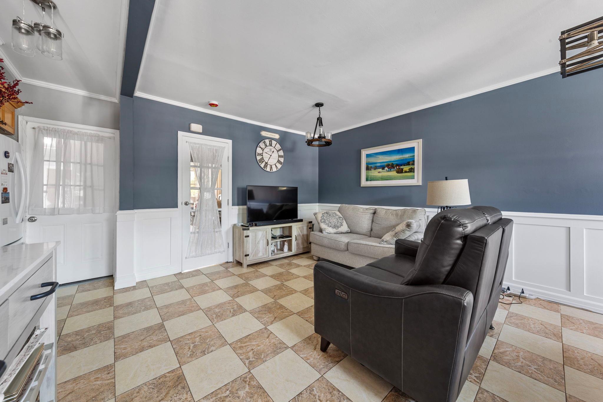 Single Family Admiral  Queens, NY 11379, MLS-888657-6