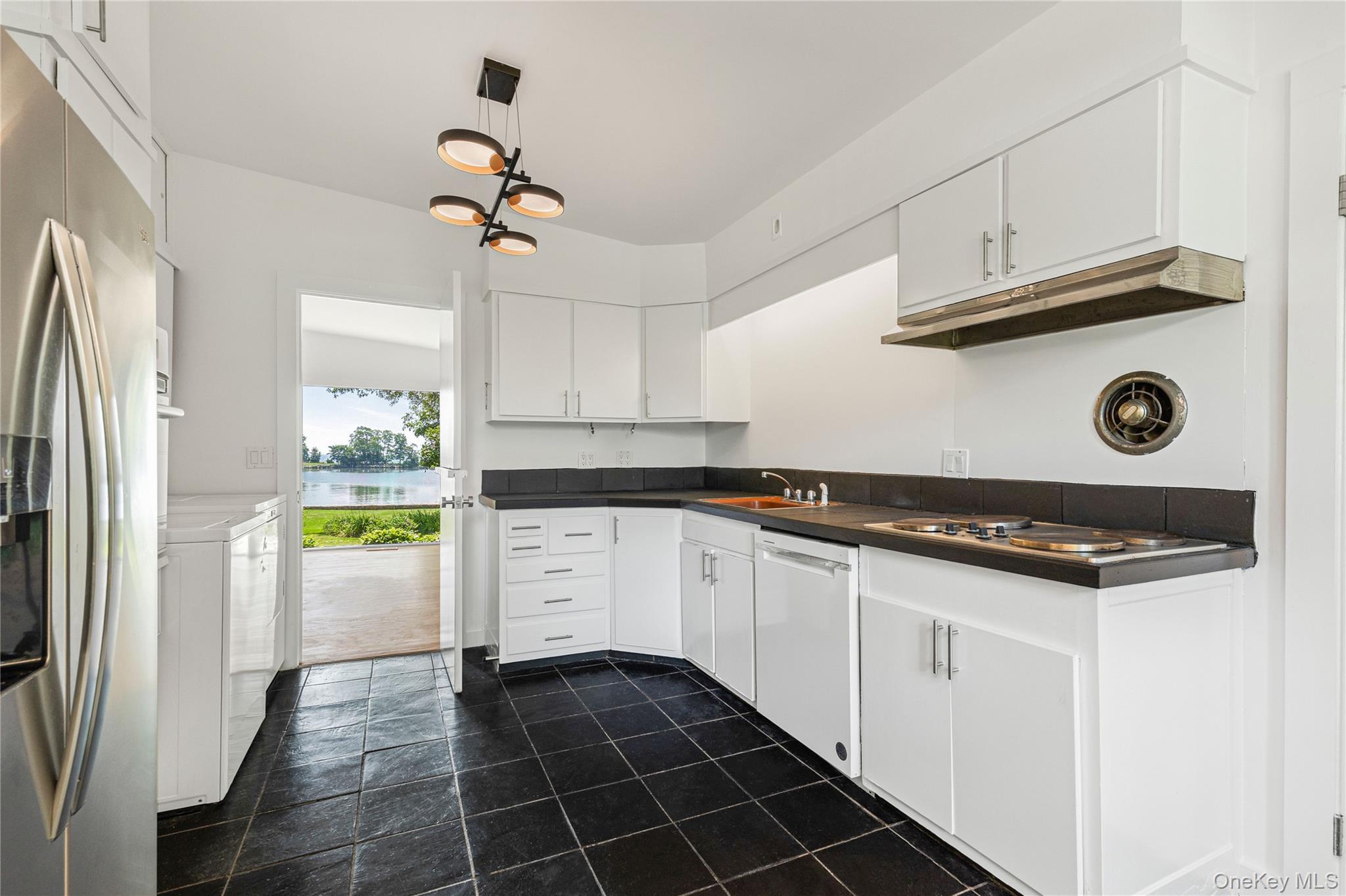 Single Family Greacen Point Westchester County, NY 10543, MLS-888677-18