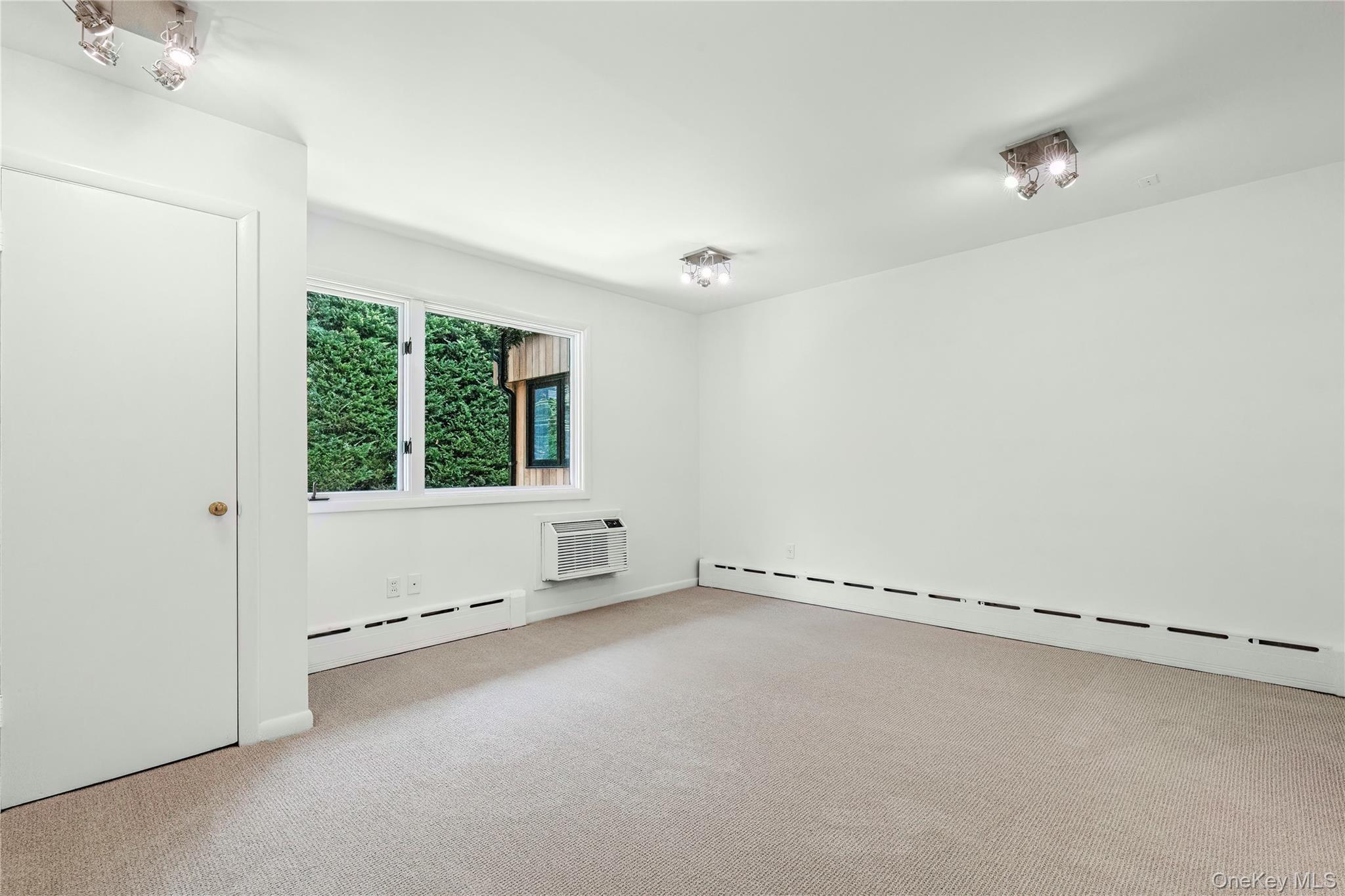 Single Family Greacen Point Westchester County, NY 10543, MLS-888677-24