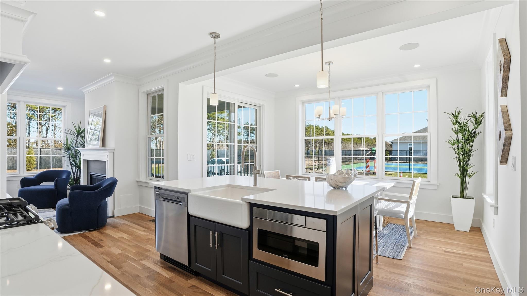 Condo Rogers  Suffolk County, NY 11978, MLS-888709-6