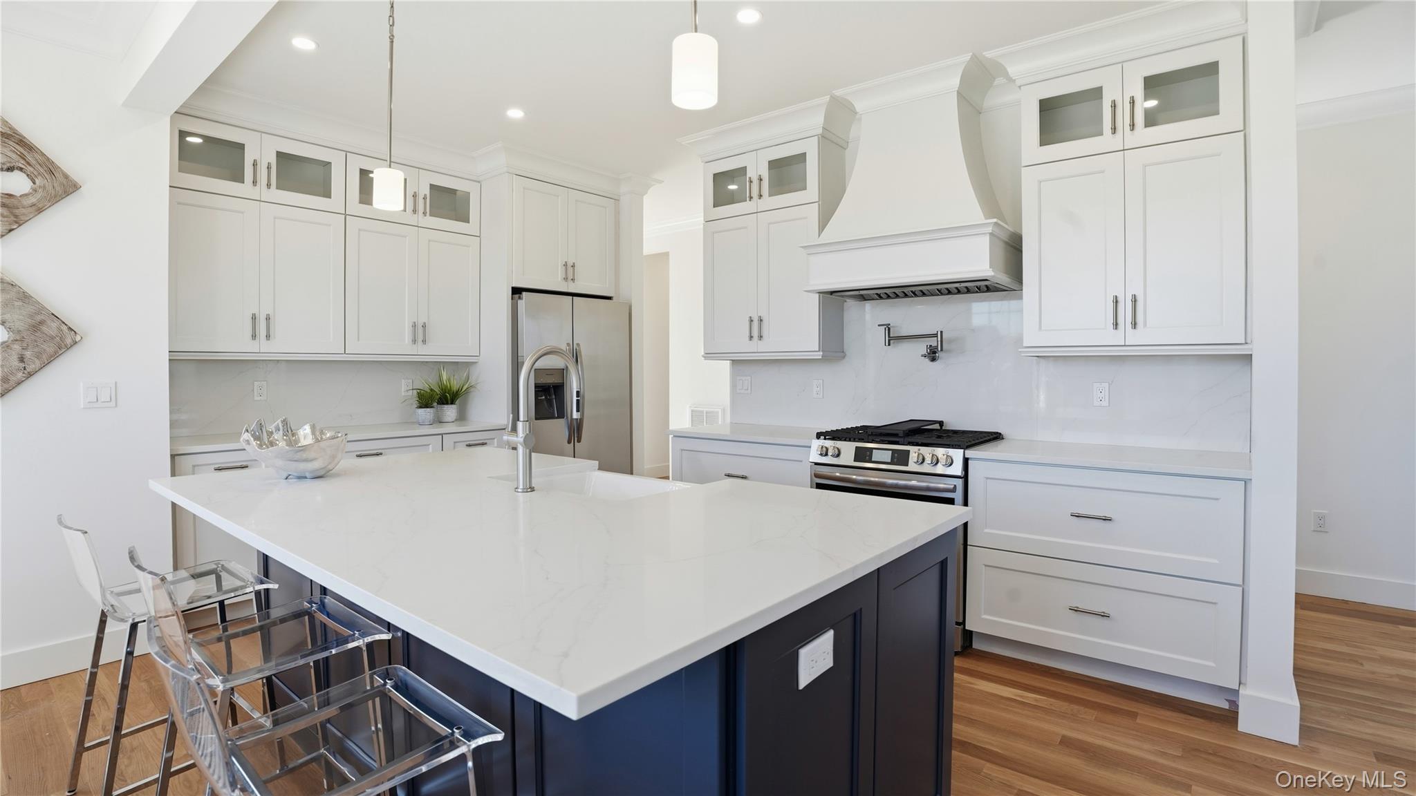 Condo Rogers  Suffolk County, NY 11978, MLS-888709-7