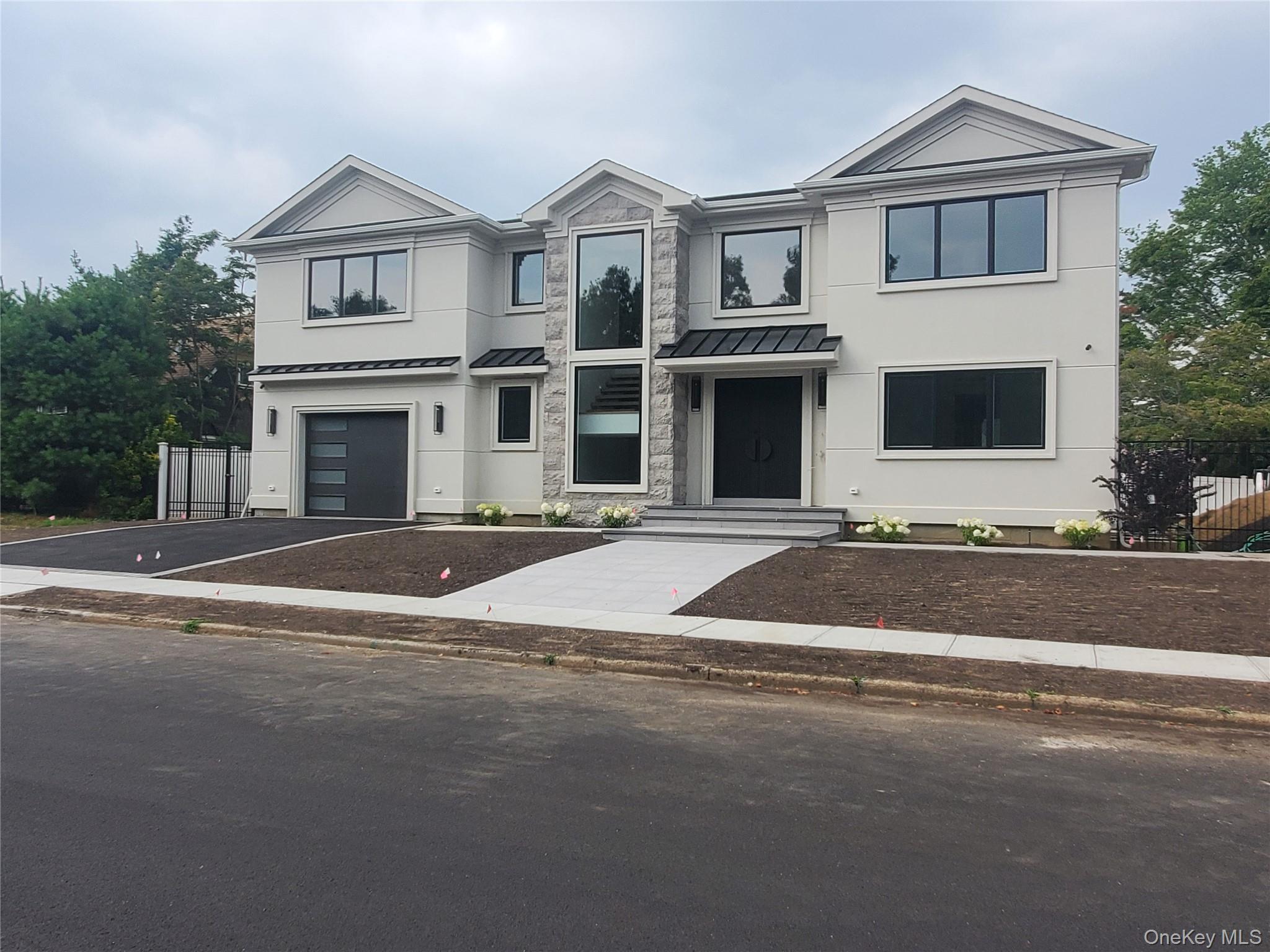 Single Family Page Nassau County, NY 11590, MLS-888764-2