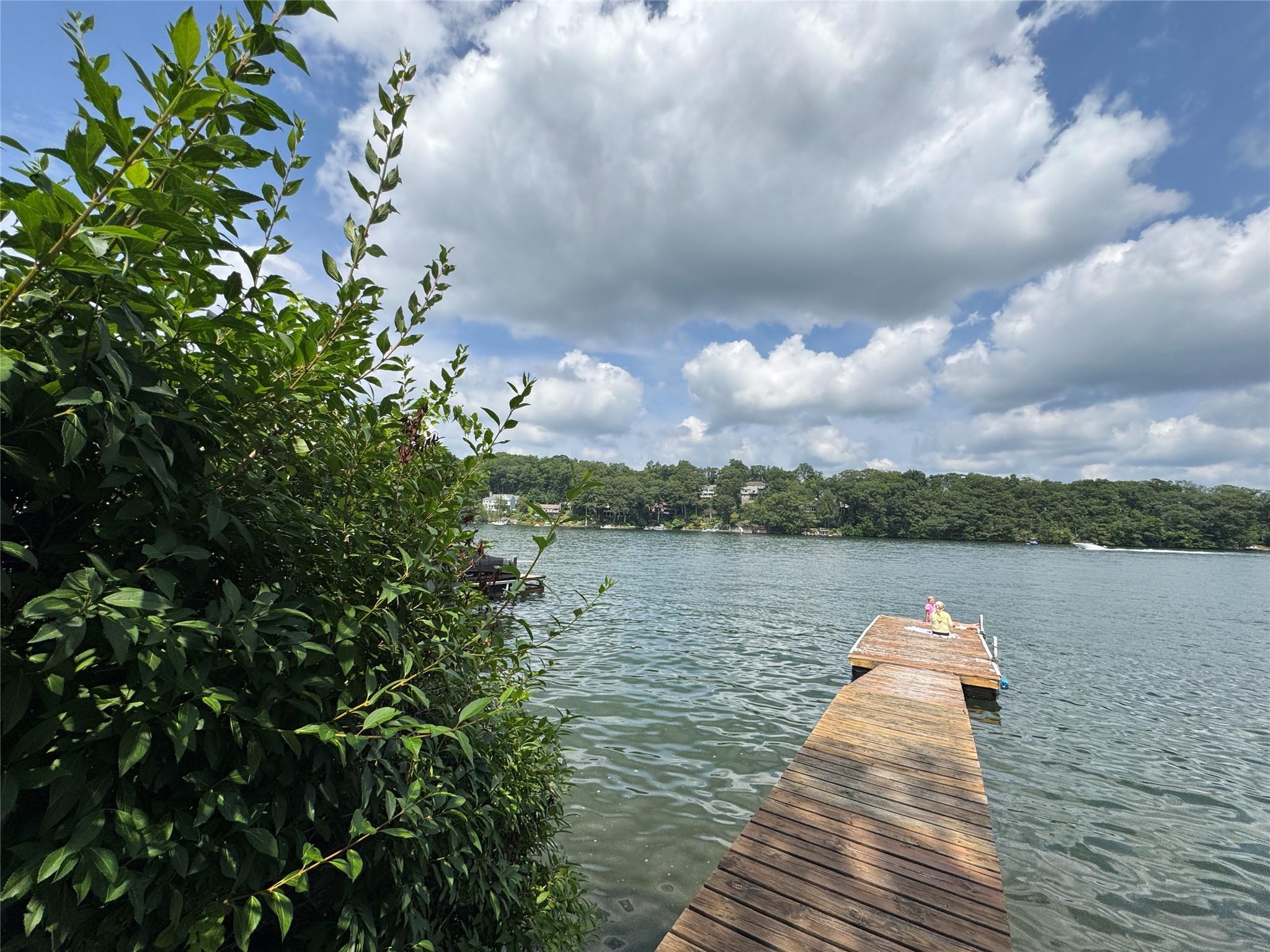 Single Family Knollcrest  Out Of Area, NY 06812, MLS-888782-33