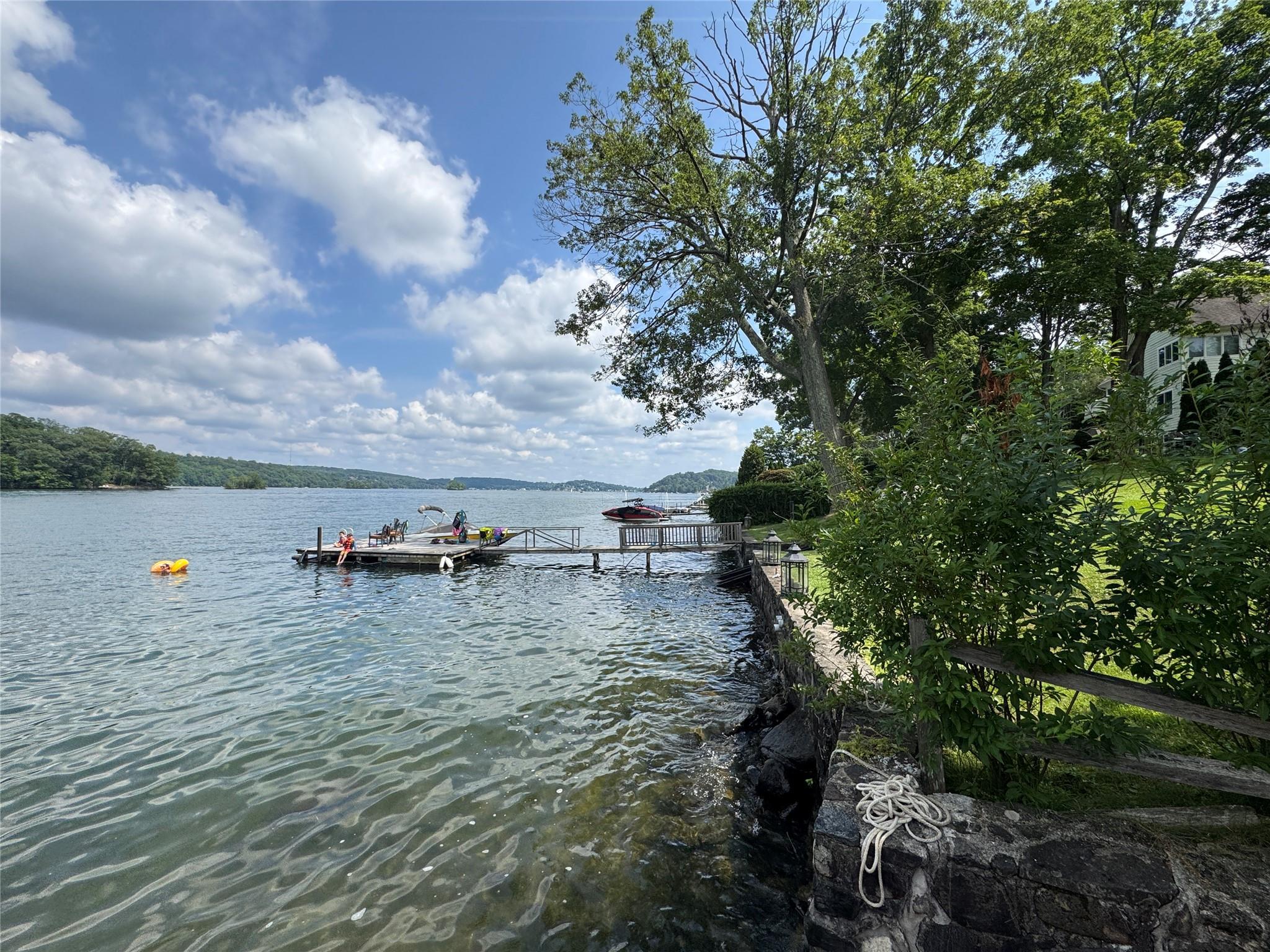 Single Family Knollcrest  Out Of Area, NY 06812, MLS-888782-7