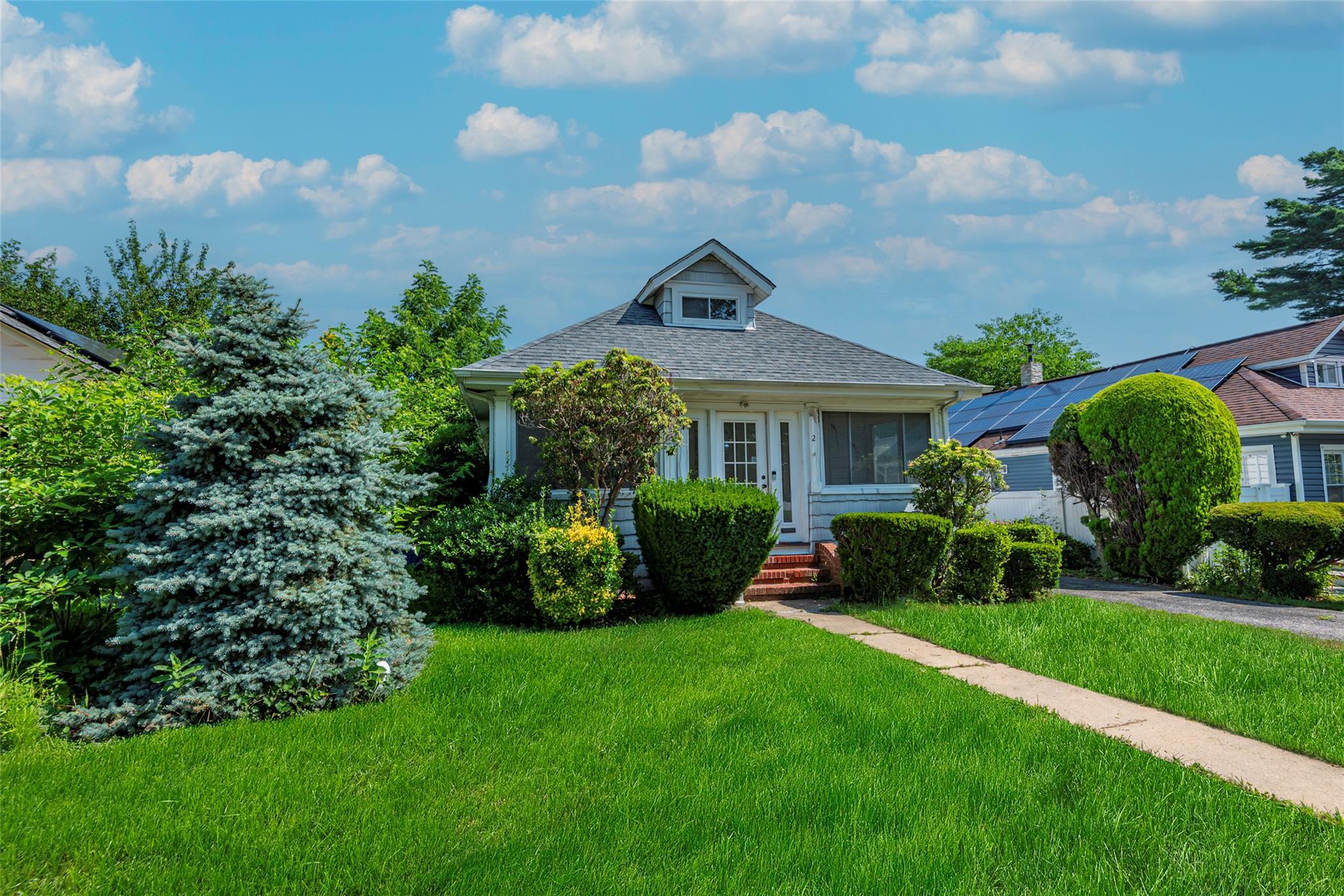 Single Family Florence  Nassau County, NY 11510, MLS-888794-3
