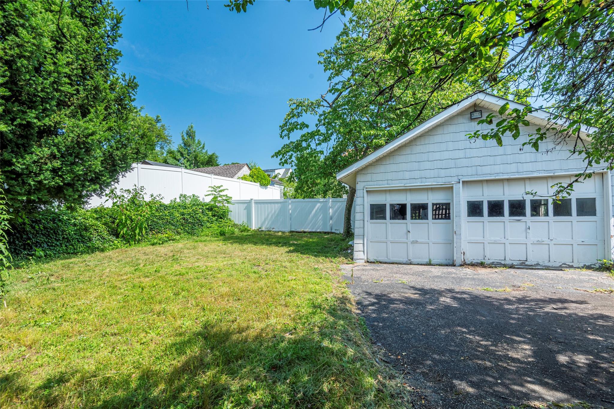 Single Family Florence  Nassau County, NY 11510, MLS-888794-34
