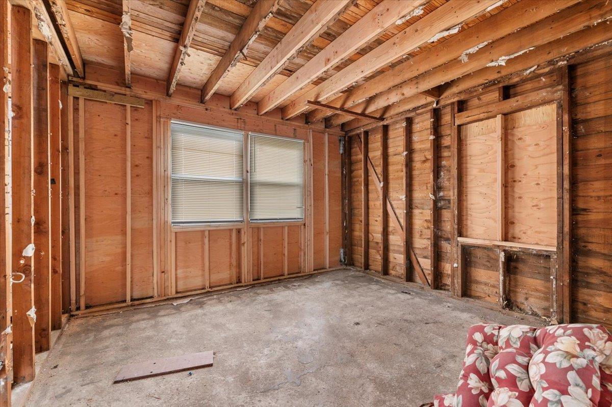 Single Family Carmans  Suffolk County, NY 11735, MLS-888807-24