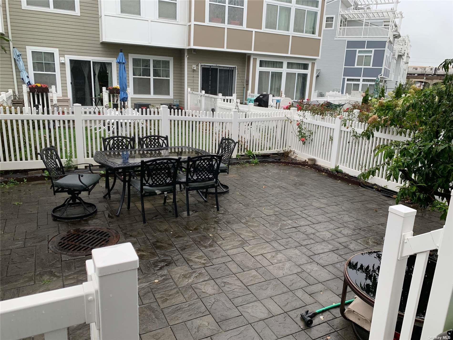 Single Family Sea Grass  Queens, NY 11692, MLS-888843-15
