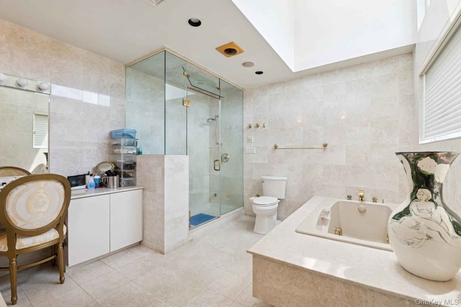 Single Family Ivy Hill Nassau County, NY 11598, MLS-888869-21