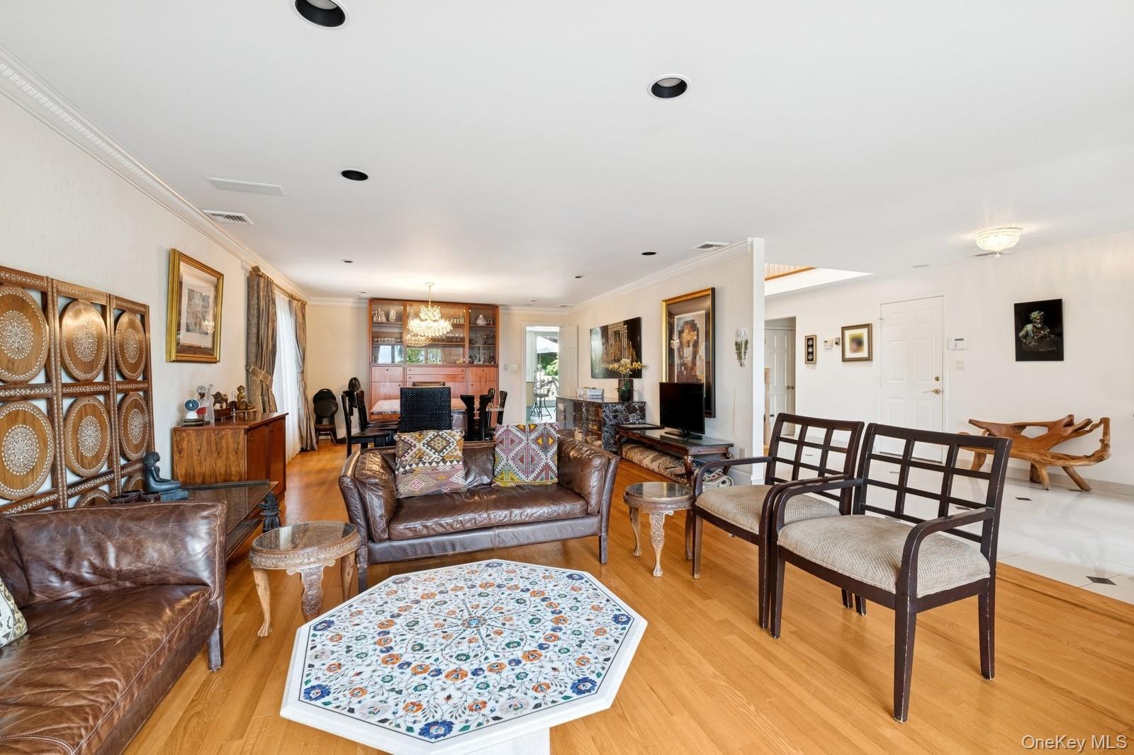 Single Family Ivy Hill Nassau County, NY 11598, MLS-888869-8