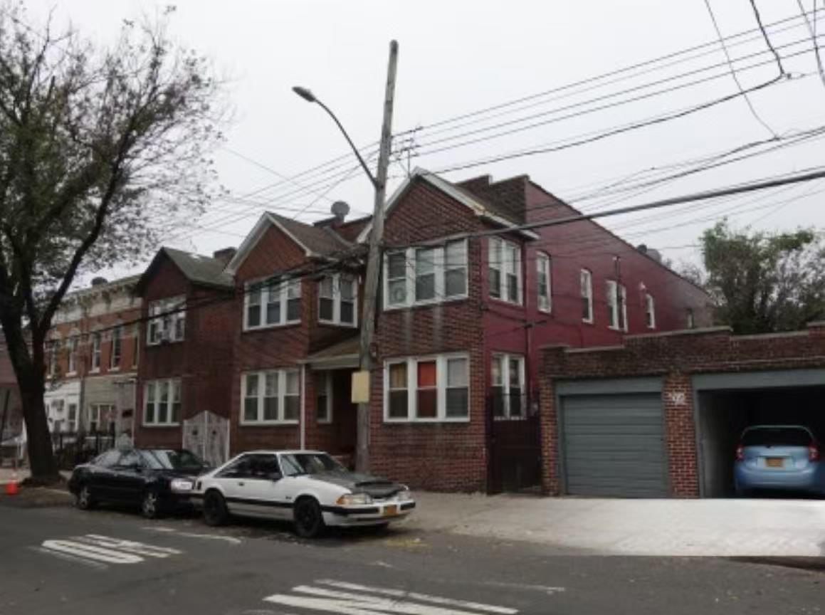 Single Family 85th  Queens, NY 11421, MLS-888875-2