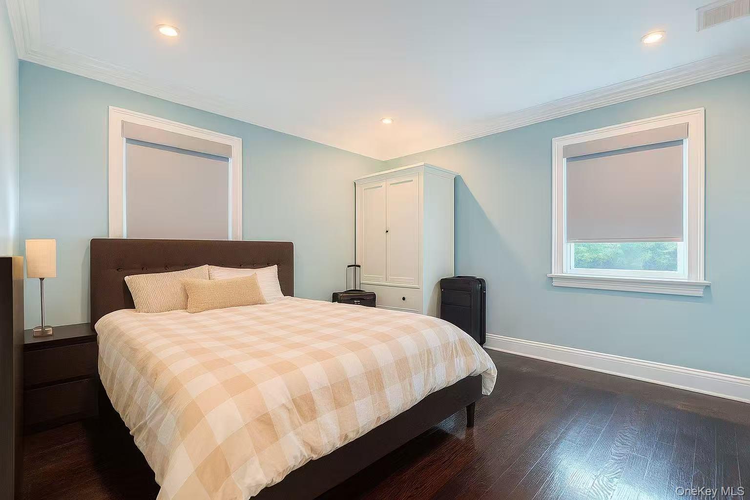 Single Family Birchdale Nassau County, NY 11050, MLS-888878-10