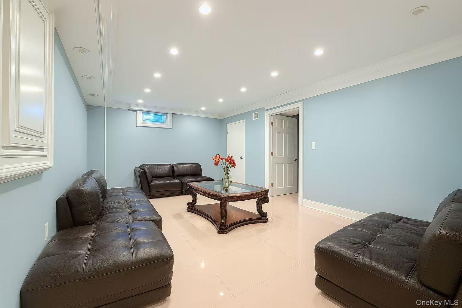 Single Family Birchdale Nassau County, NY 11050, MLS-888878-15