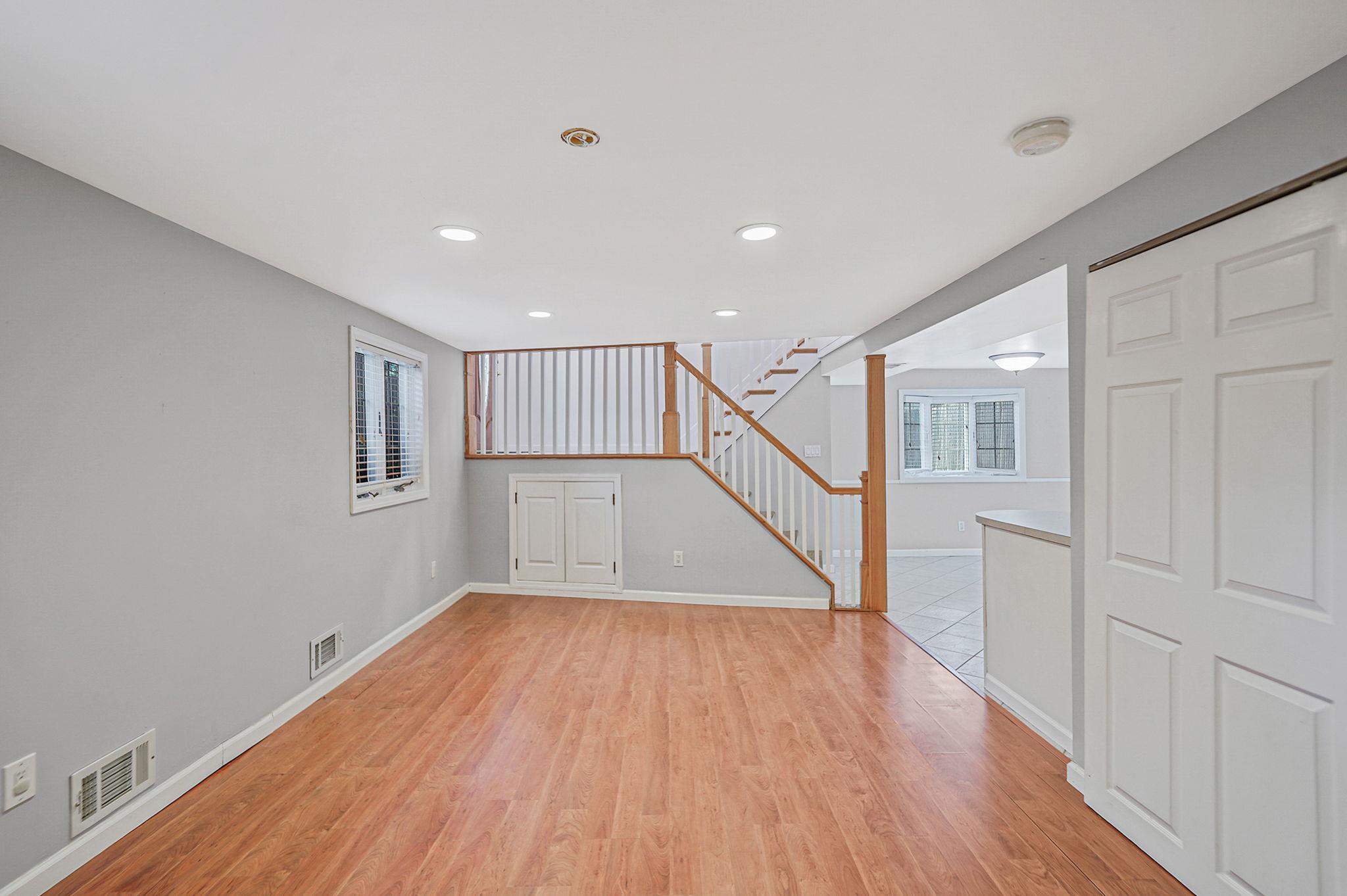 Single Family Fireside  Suffolk County, NY 11733, MLS-888919-10