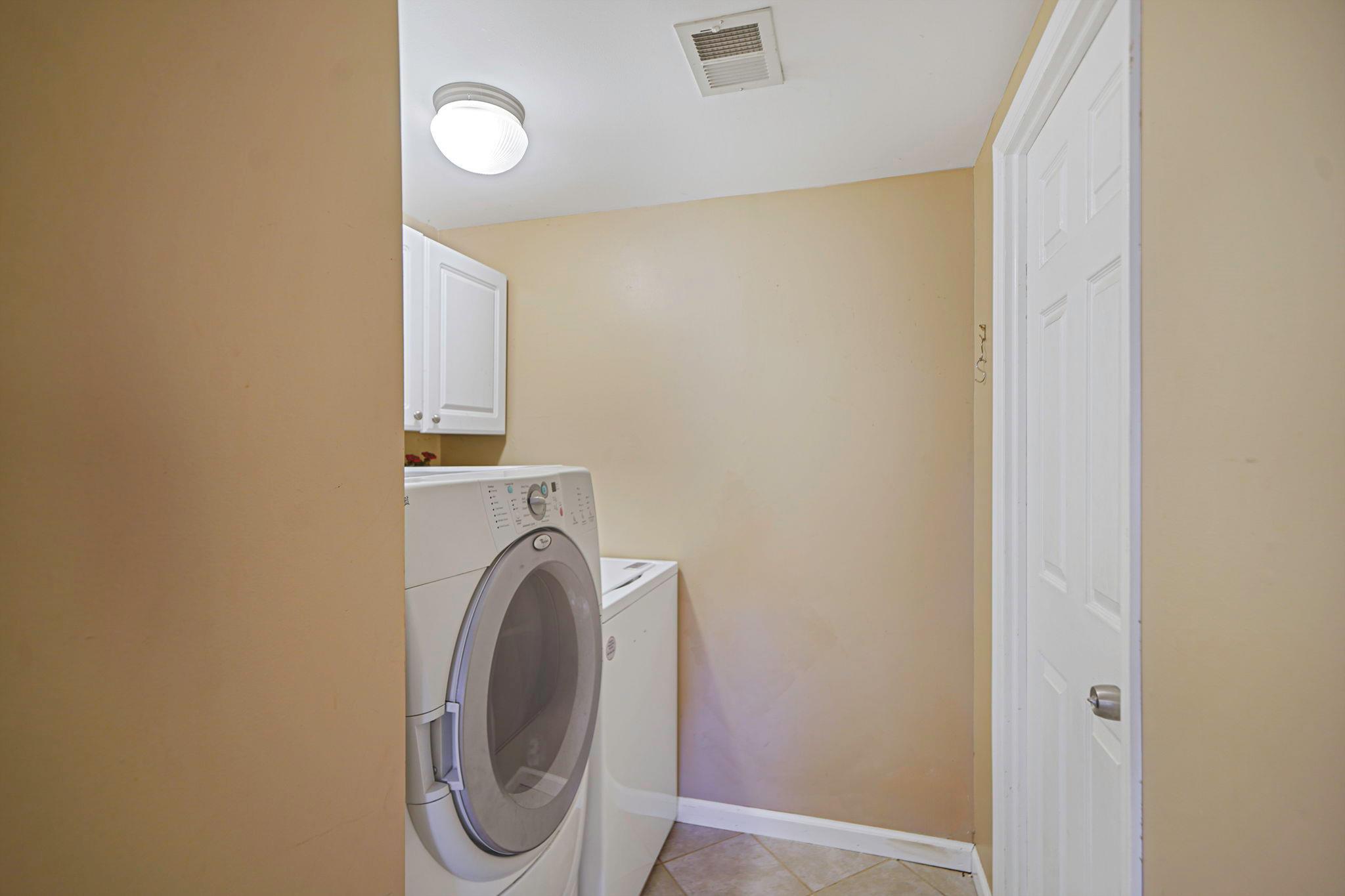 Single Family Fireside  Suffolk County, NY 11733, MLS-888919-12