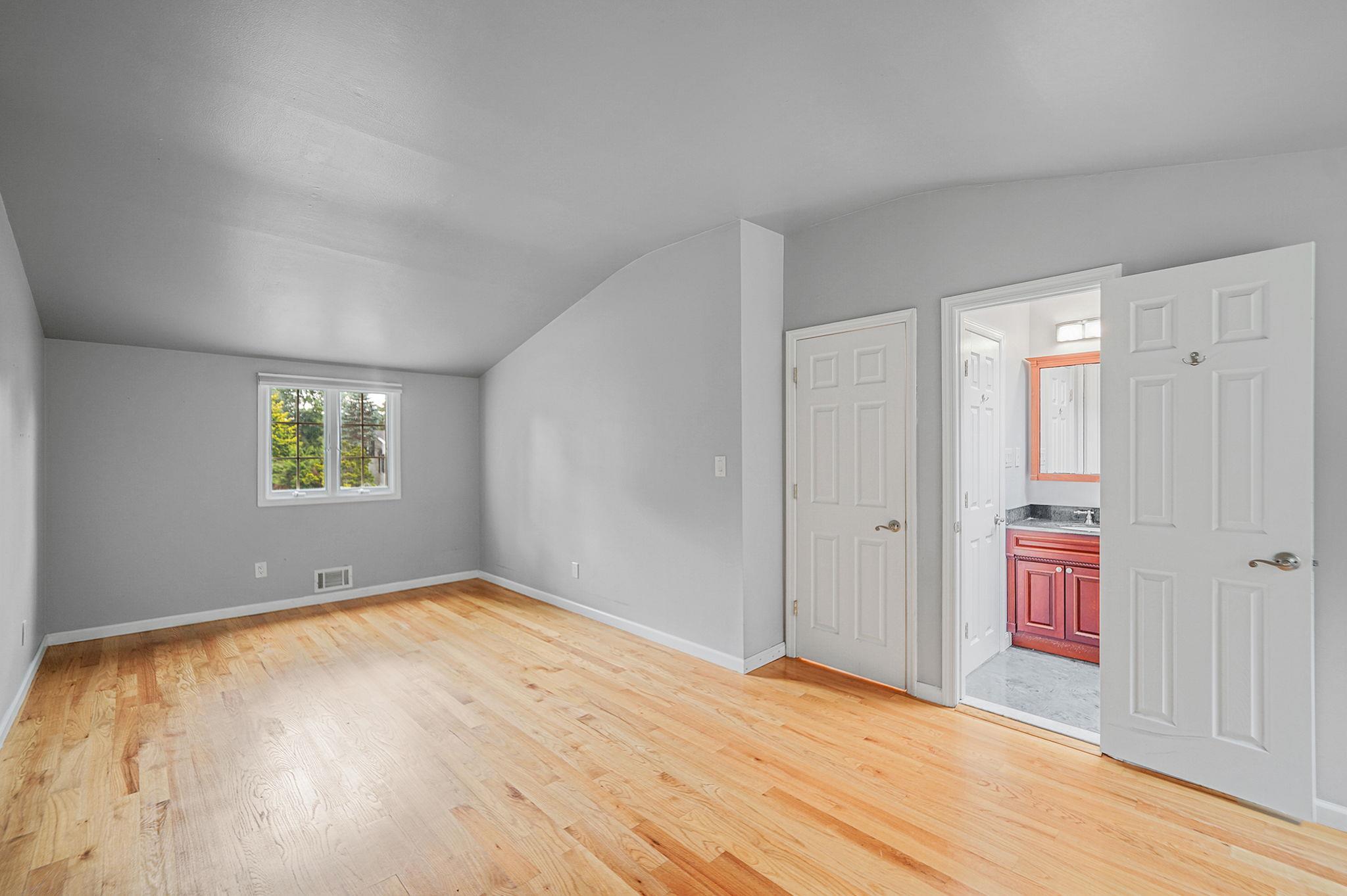 Single Family Fireside  Suffolk County, NY 11733, MLS-888919-20