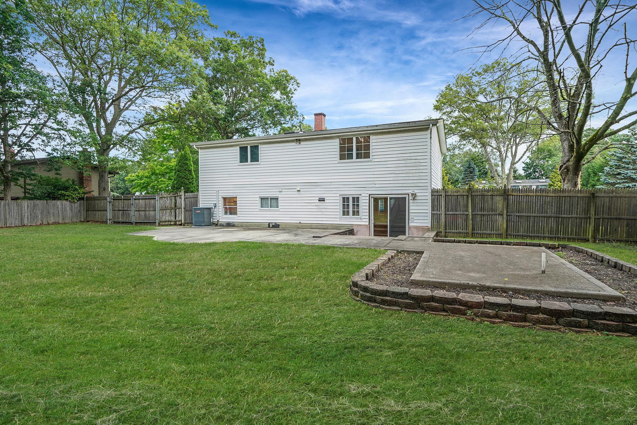 Single Family Fireside  Suffolk County, NY 11733, MLS-888919-28