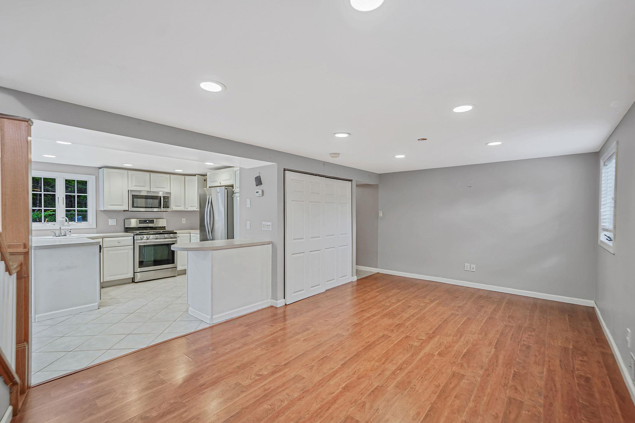 Single Family Fireside  Suffolk County, NY 11733, MLS-888919-5