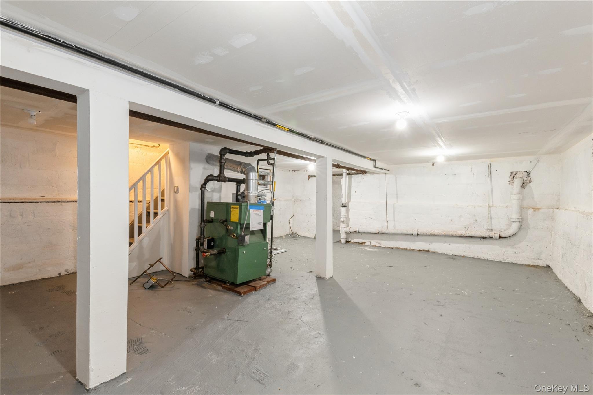 Single Family Murdock Queens, NY 11412, MLS-888935-16