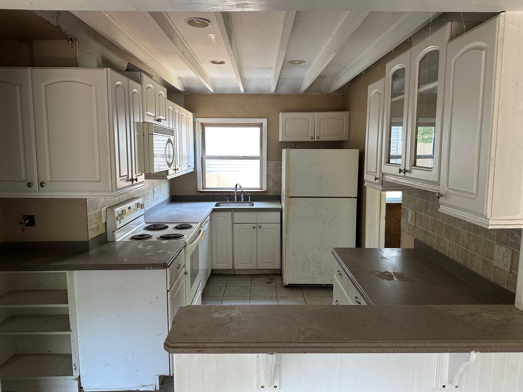Single Family Hampton  Suffolk County, NY 11789, MLS-888940-6