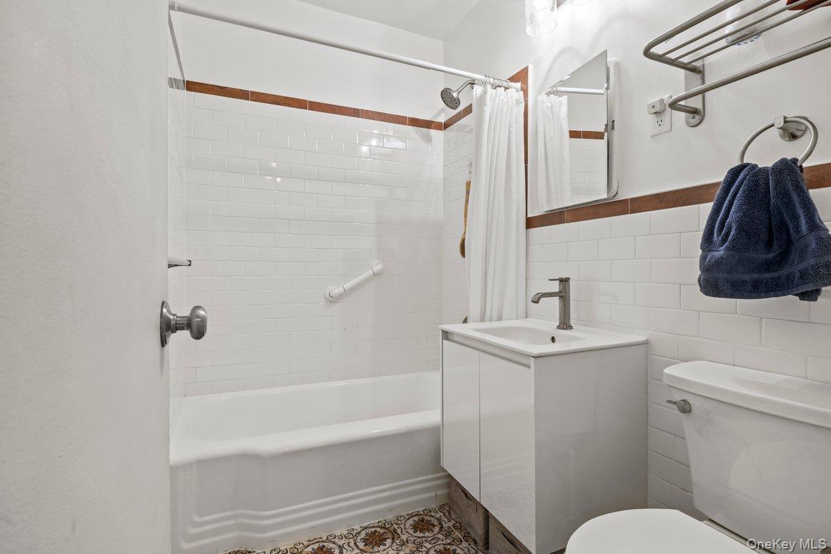 Coop Fieldston  Bronx, NY 10471, MLS-888952-9