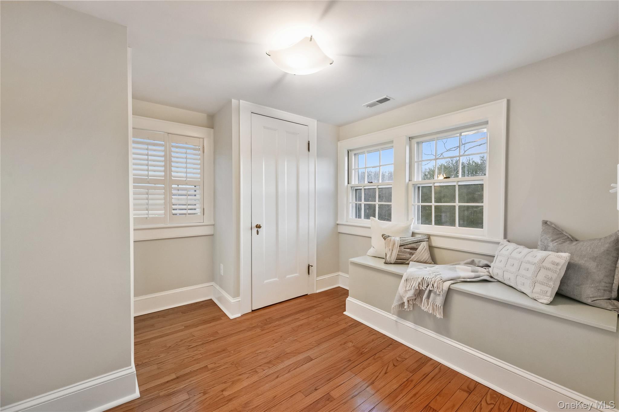 Single Family Long Ridge  Out Of Area, NY 06810, MLS-888972-24