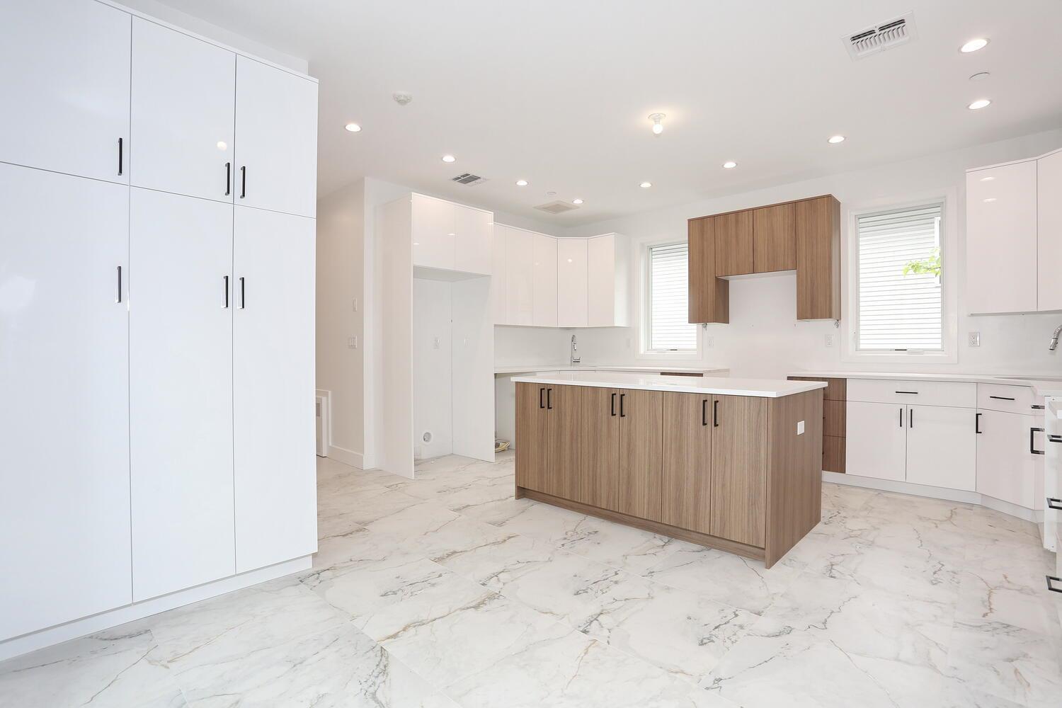 Condo Ewing  Rockland County, NY 10977, MLS-888984-8