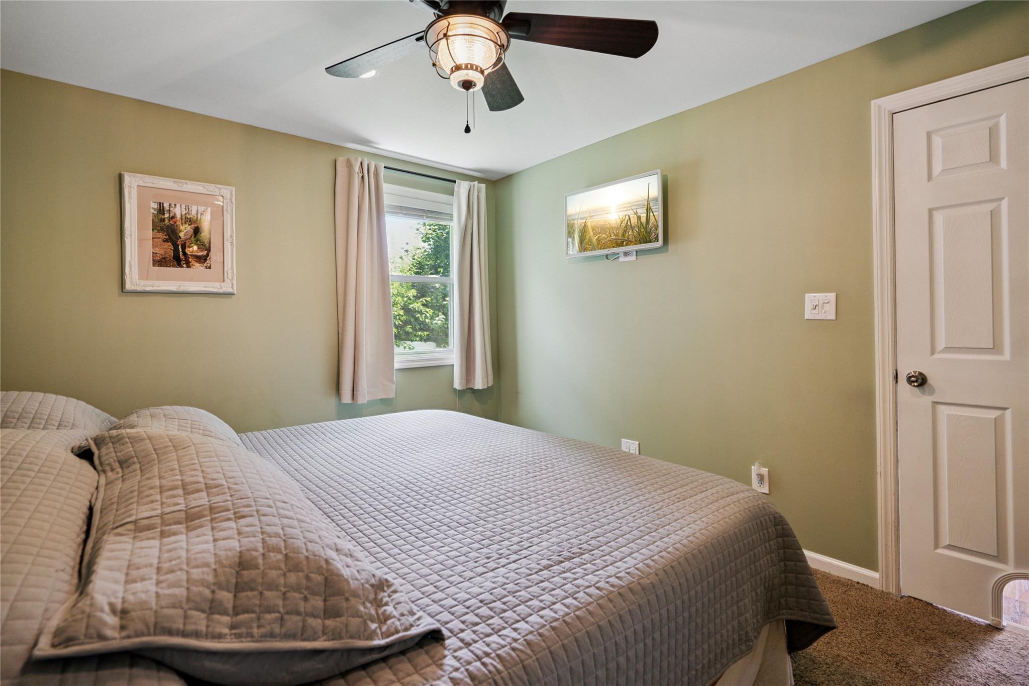 Single Family Woodycrest  Suffolk County, NY 11738, MLS-888993-13