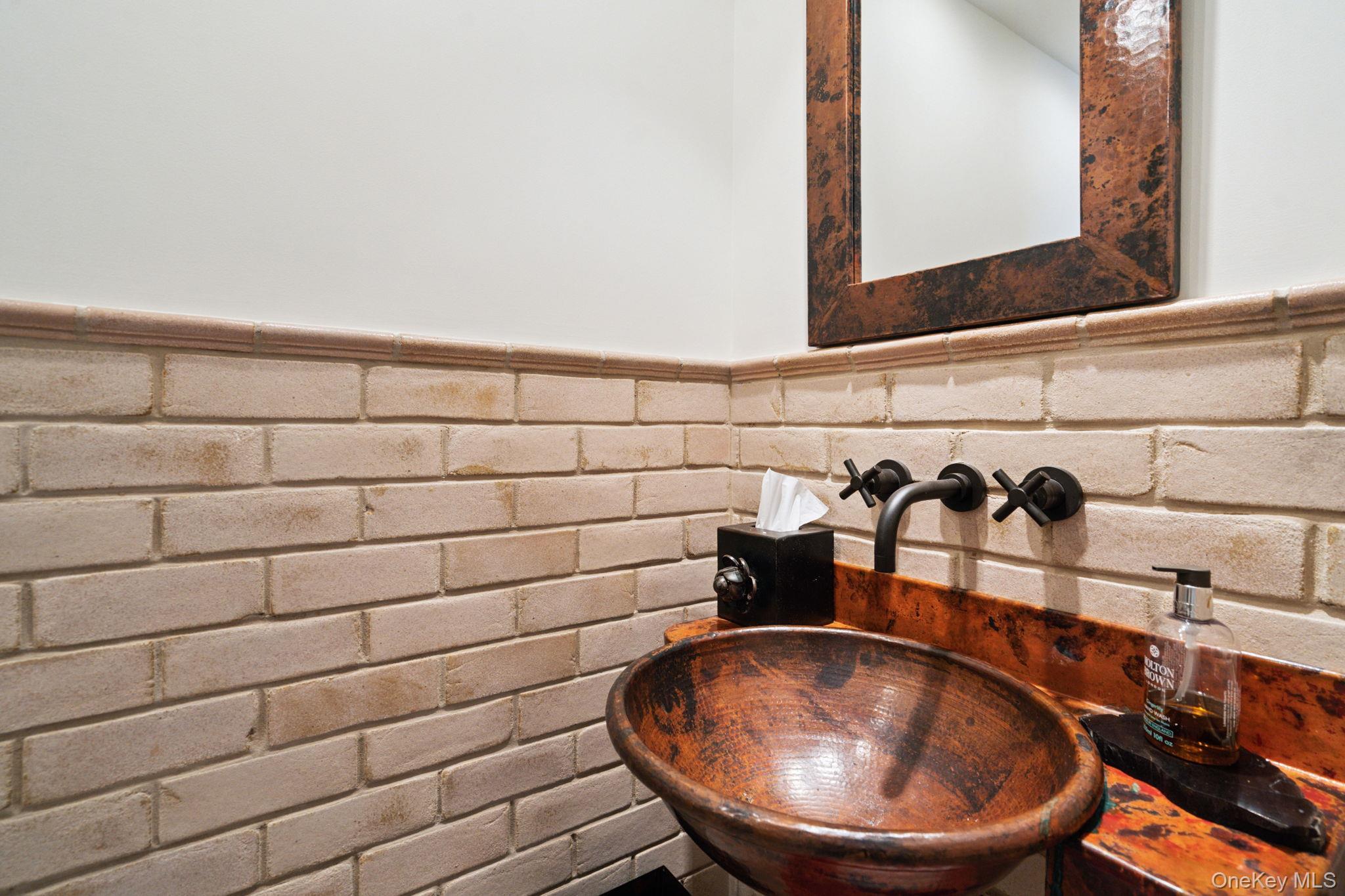 Single Family Birchwood Park Nassau County, NY 11753, MLS-888999-19