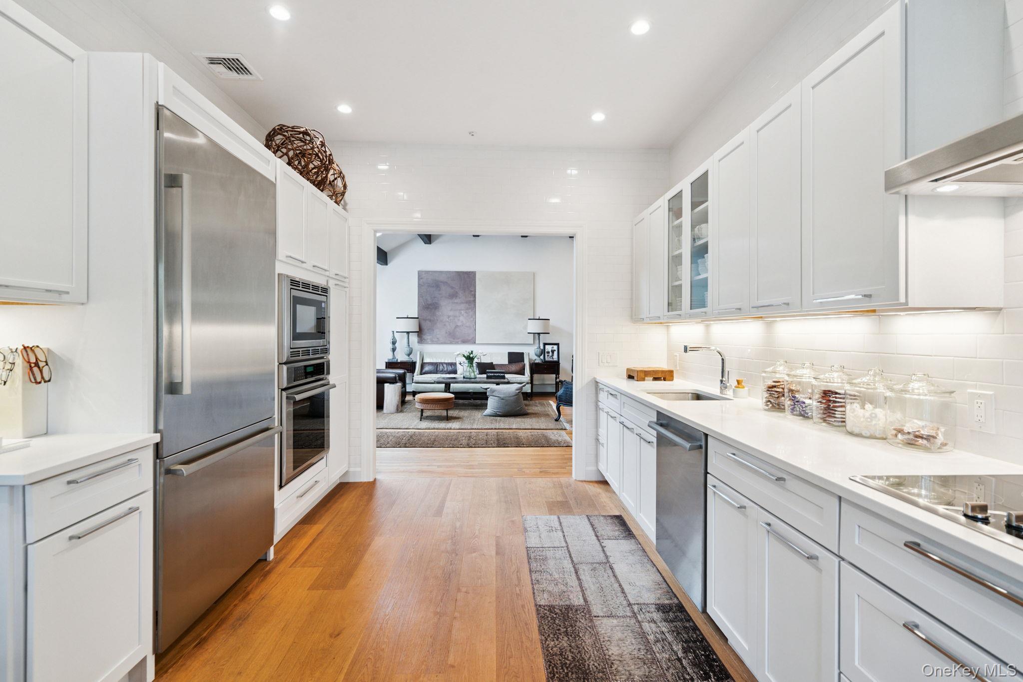 Single Family Birchwood Park Nassau County, NY 11753, MLS-888999-7