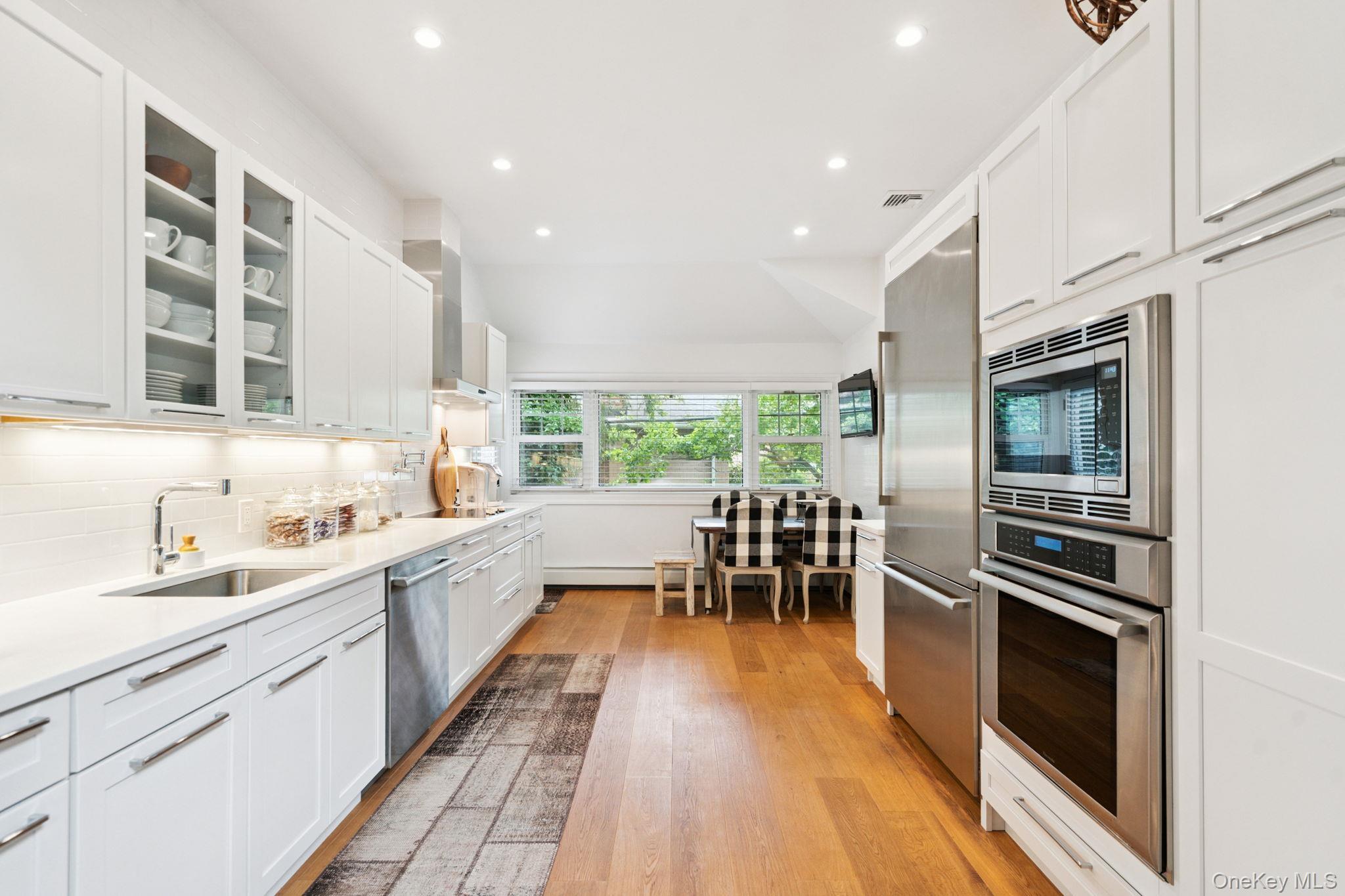 Single Family Birchwood Park Nassau County, NY 11753, MLS-888999-8