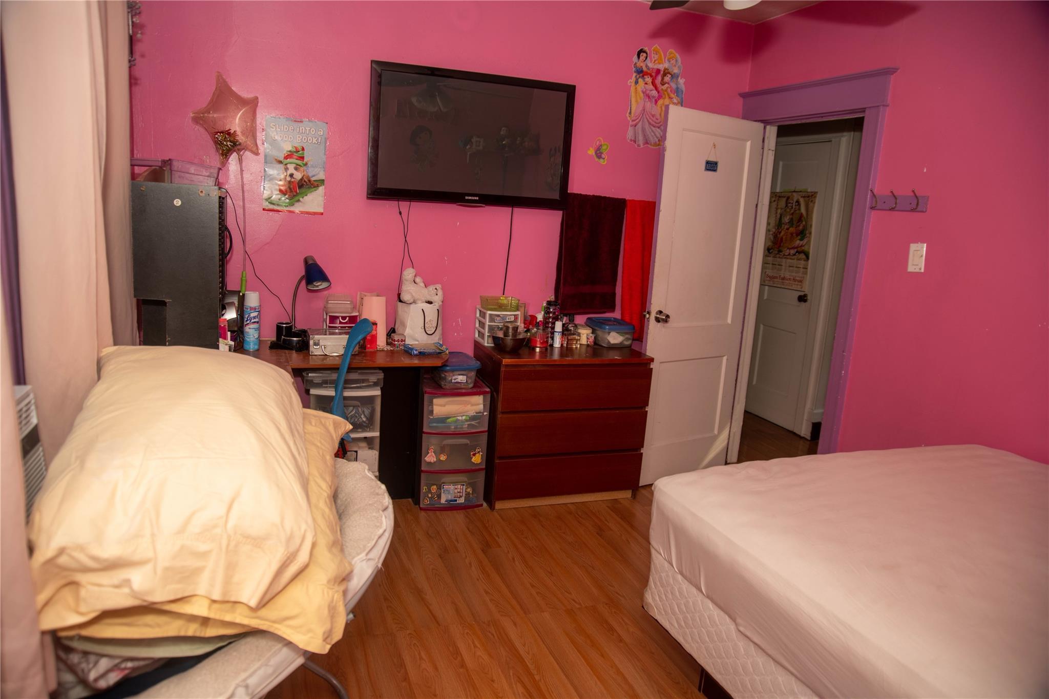 Single Family Alwick Queens, NY 11420, MLS-889002-20