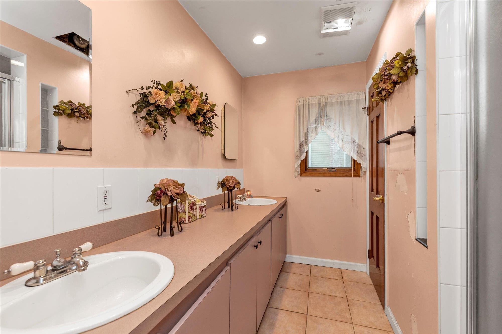 Single Family 13th  Suffolk County, NY 11729, MLS-889009-10