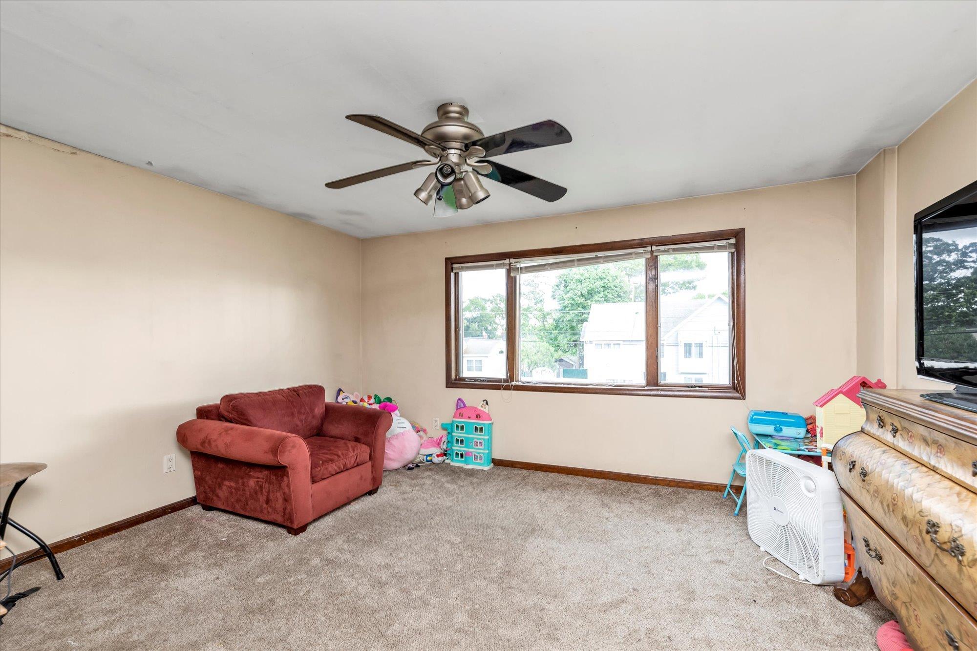 Single Family 13th  Suffolk County, NY 11729, MLS-889009-17