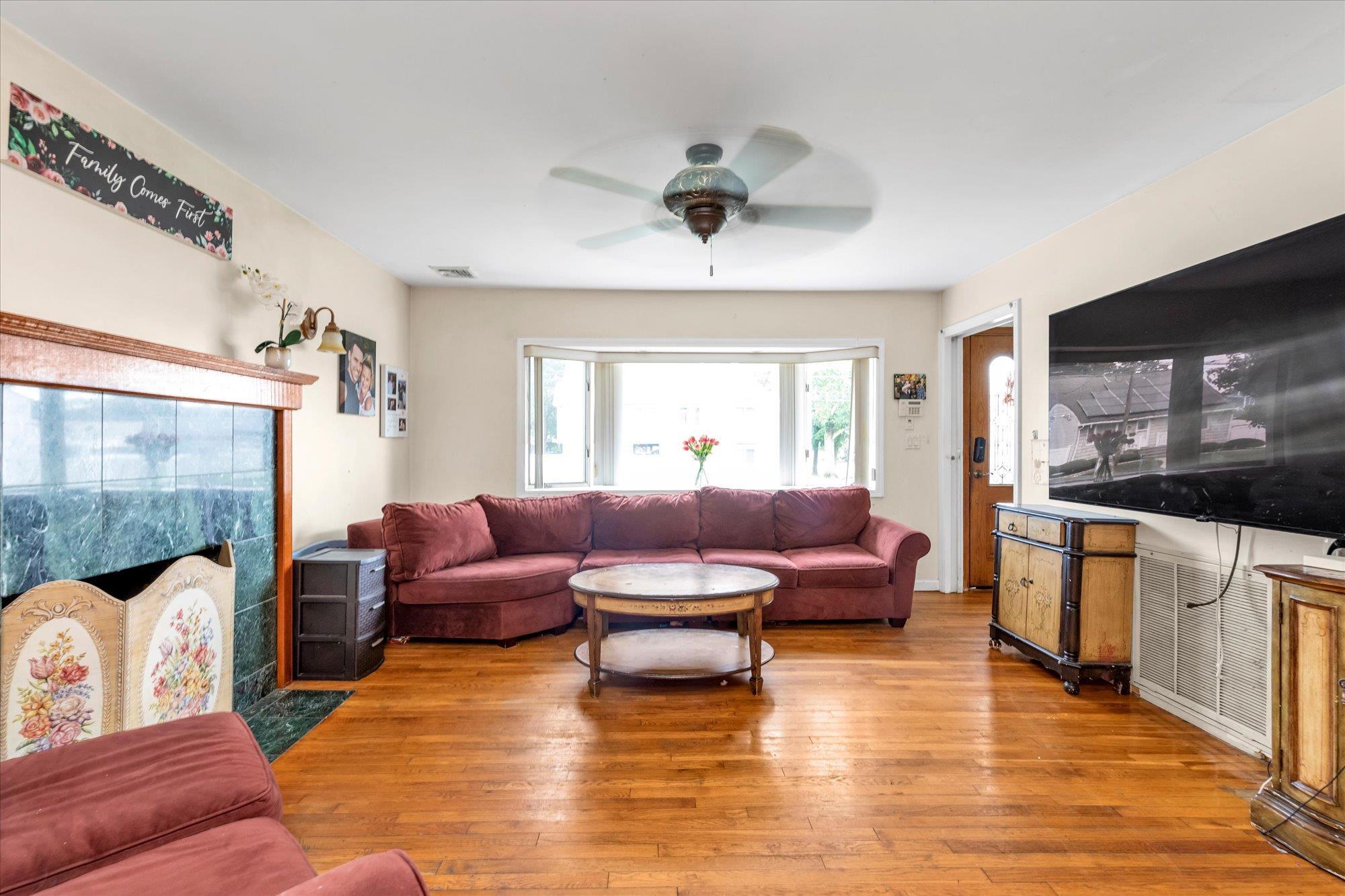 Single Family 13th  Suffolk County, NY 11729, MLS-889009-2