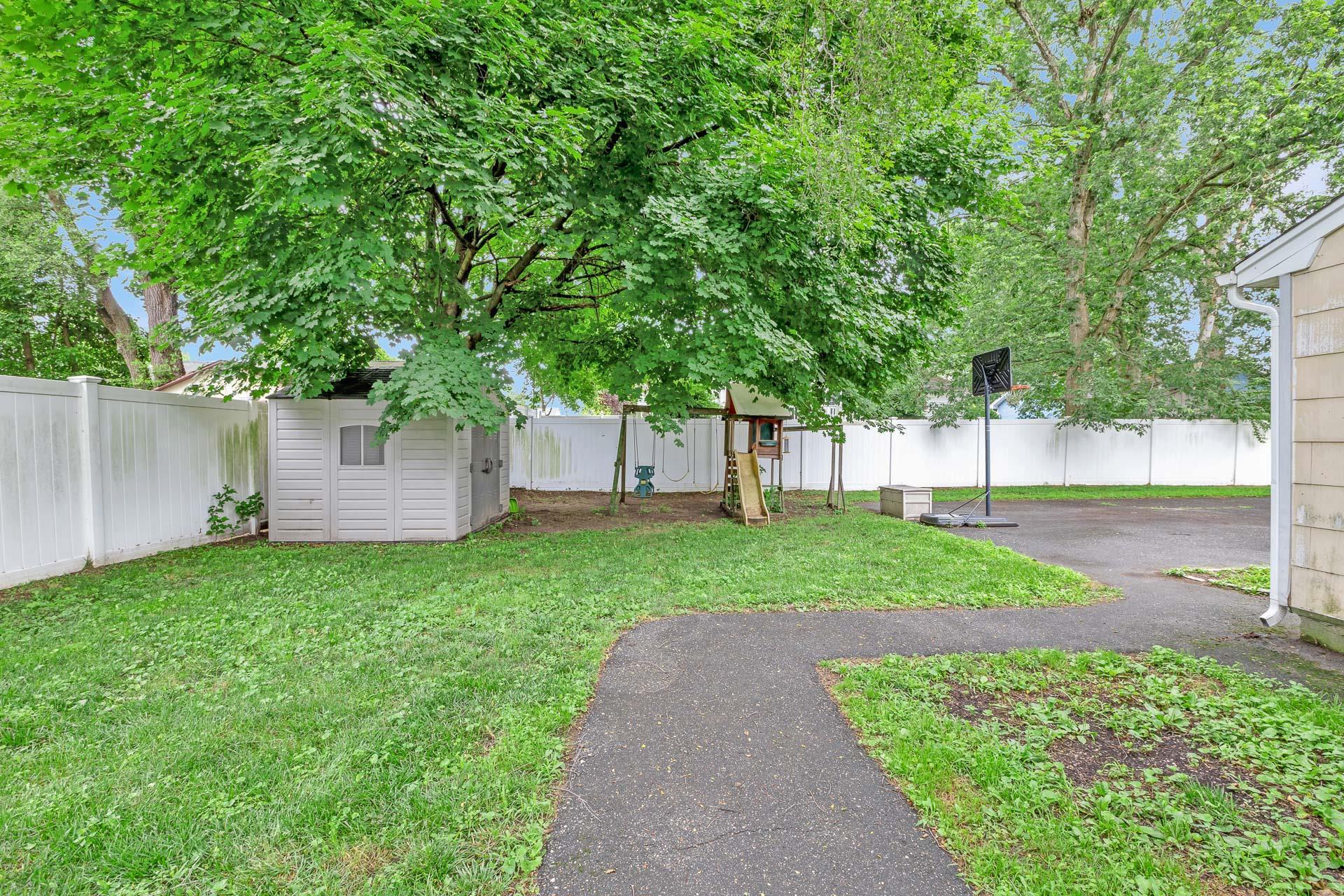 Single Family Smithtown Polk  Suffolk County, NY 11720, MLS-889023-26