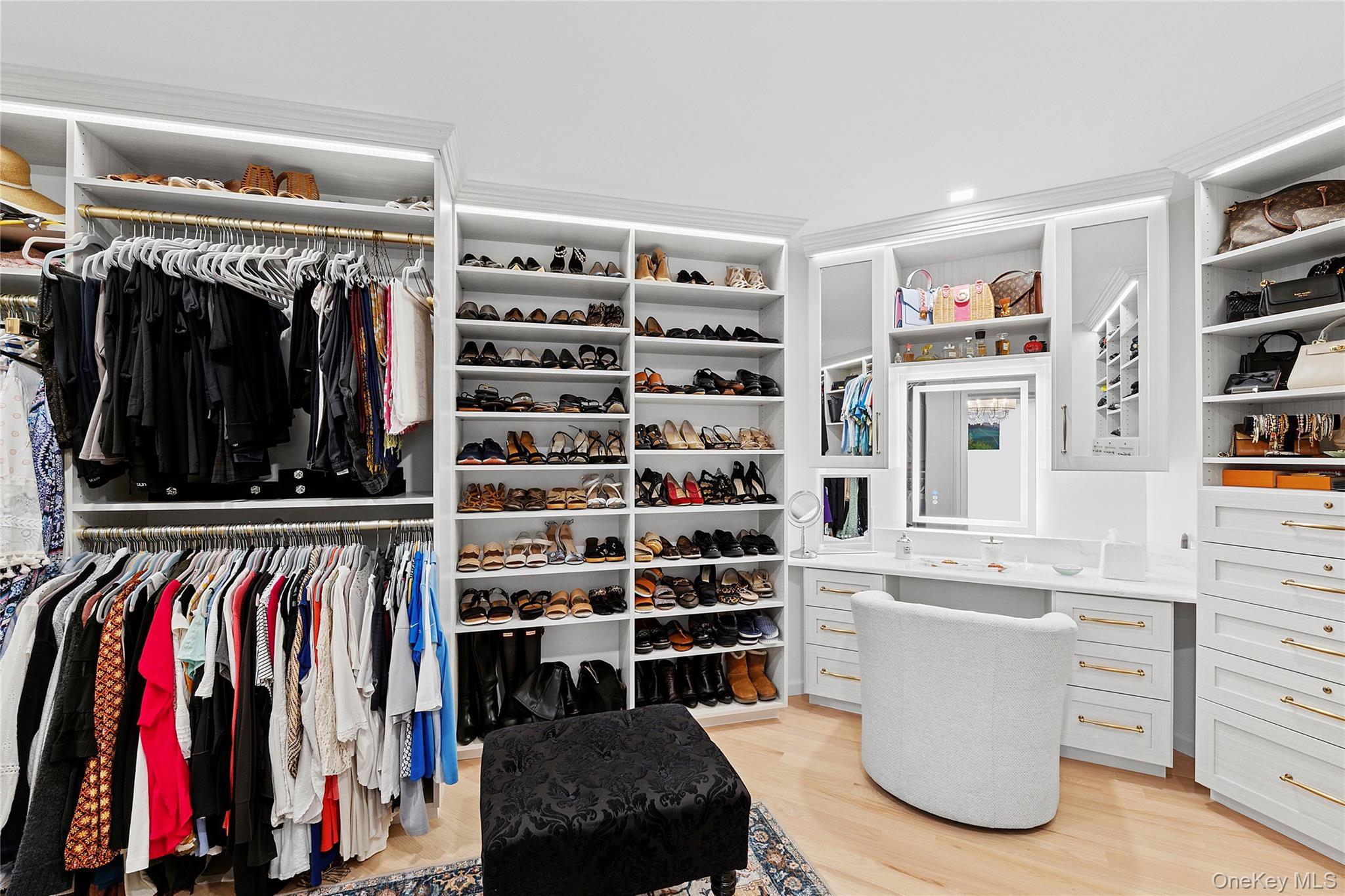 Single Family Harbor Down Suffolk County, NY 11764, MLS-889037-27