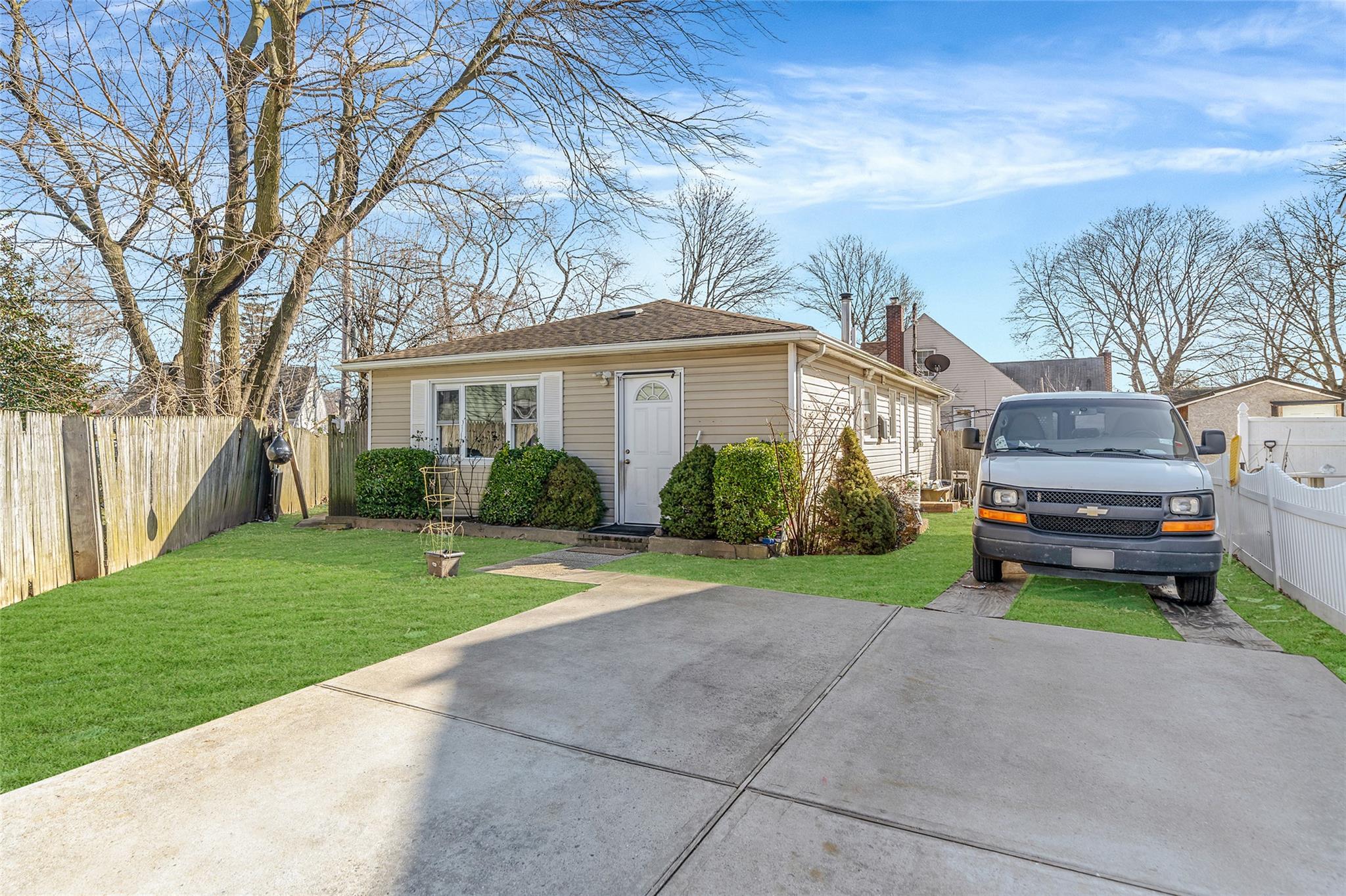 Single Family Park  Nassau County, NY 11590, MLS-889043-2